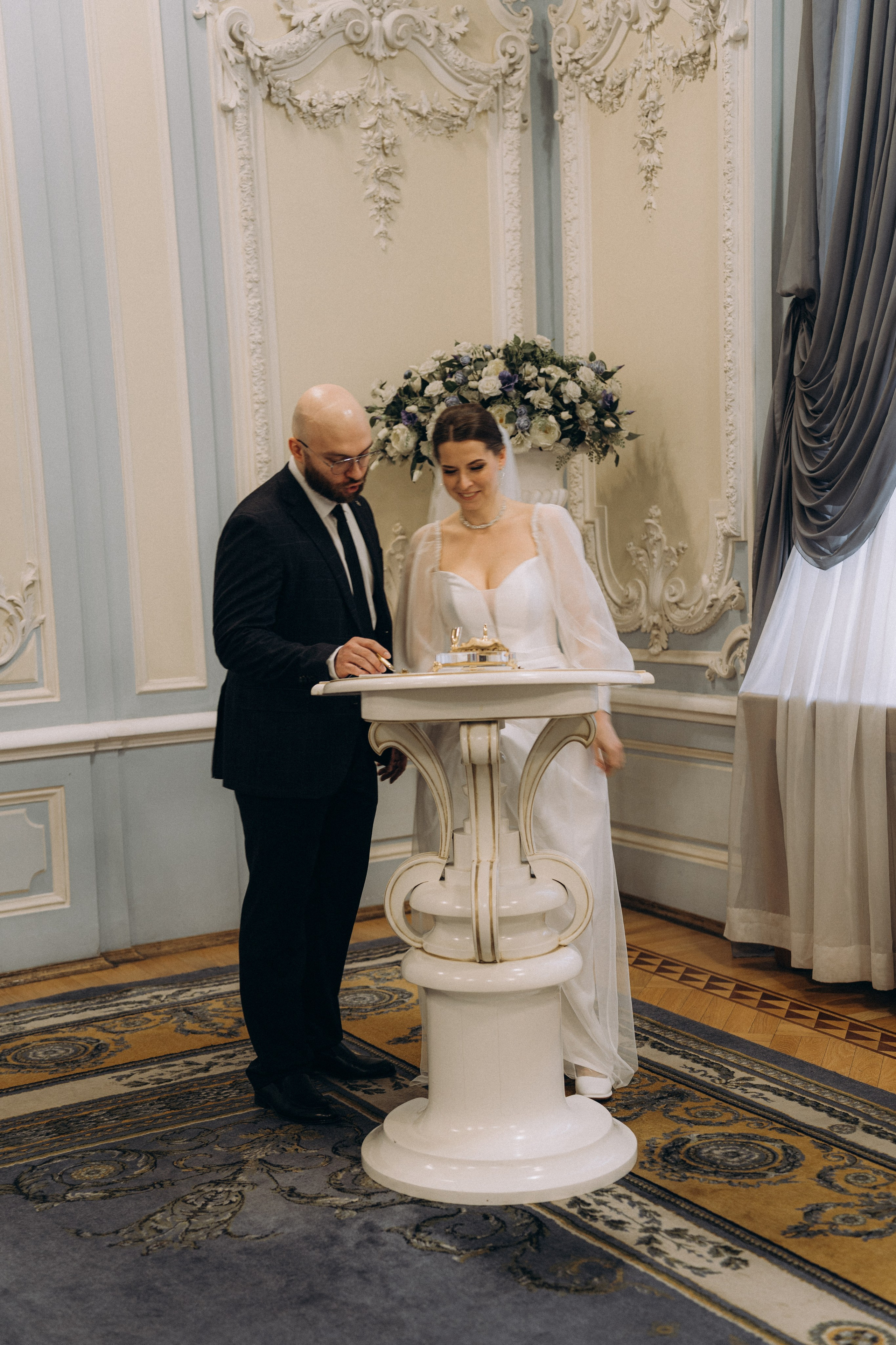 СВАДЕБНАЯ СЬЕМКА ВО ВТОРОМ ДВОРЦЕ (ДЕКАБРЬ) ТАКЖЕ СЬЕМКА В СТУДИИ НА ЧЕРНЫШЕВСКОЙ. Профессиональный фотограф, Санкт-Петербург — Виктория Богомолова