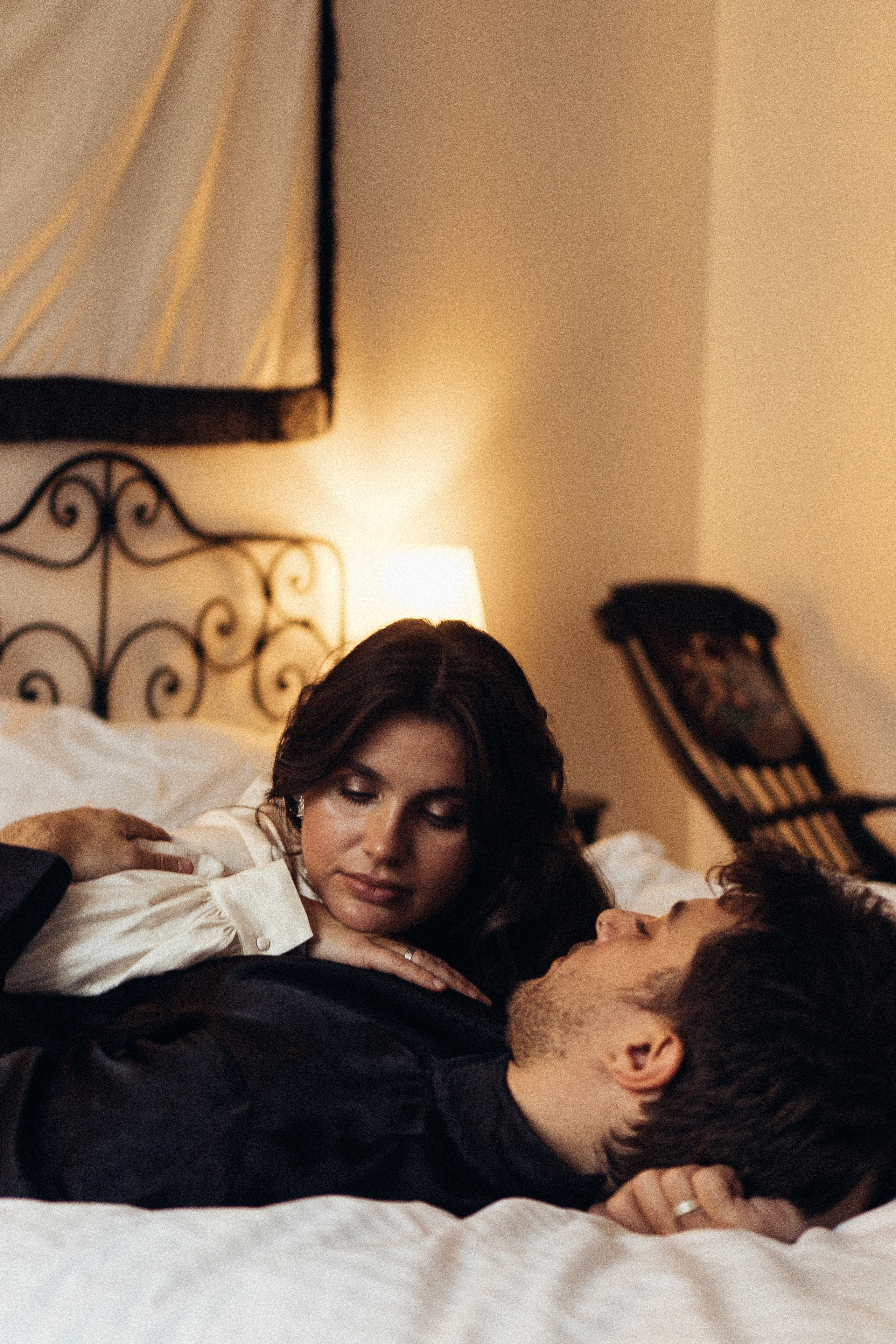 УТРО ЖЕНИХА И НЕВЕСТЫ В ПИТЕРСКОЙ КВАРТИРЕ И СЬЕМКА С СВАДЕБНЫХ ОБРАЗАХ. Профессиональный фотограф, Санкт-Петербург — Виктория Богомолова