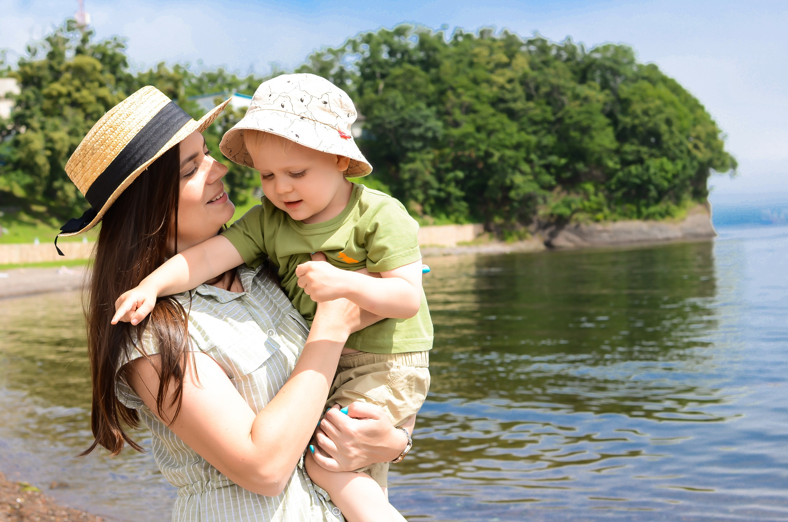 Семейная фотопрогулка Жени и Саши с сыном. Свадебный и семейный фотограф в Хабаровске Оксана Новикова