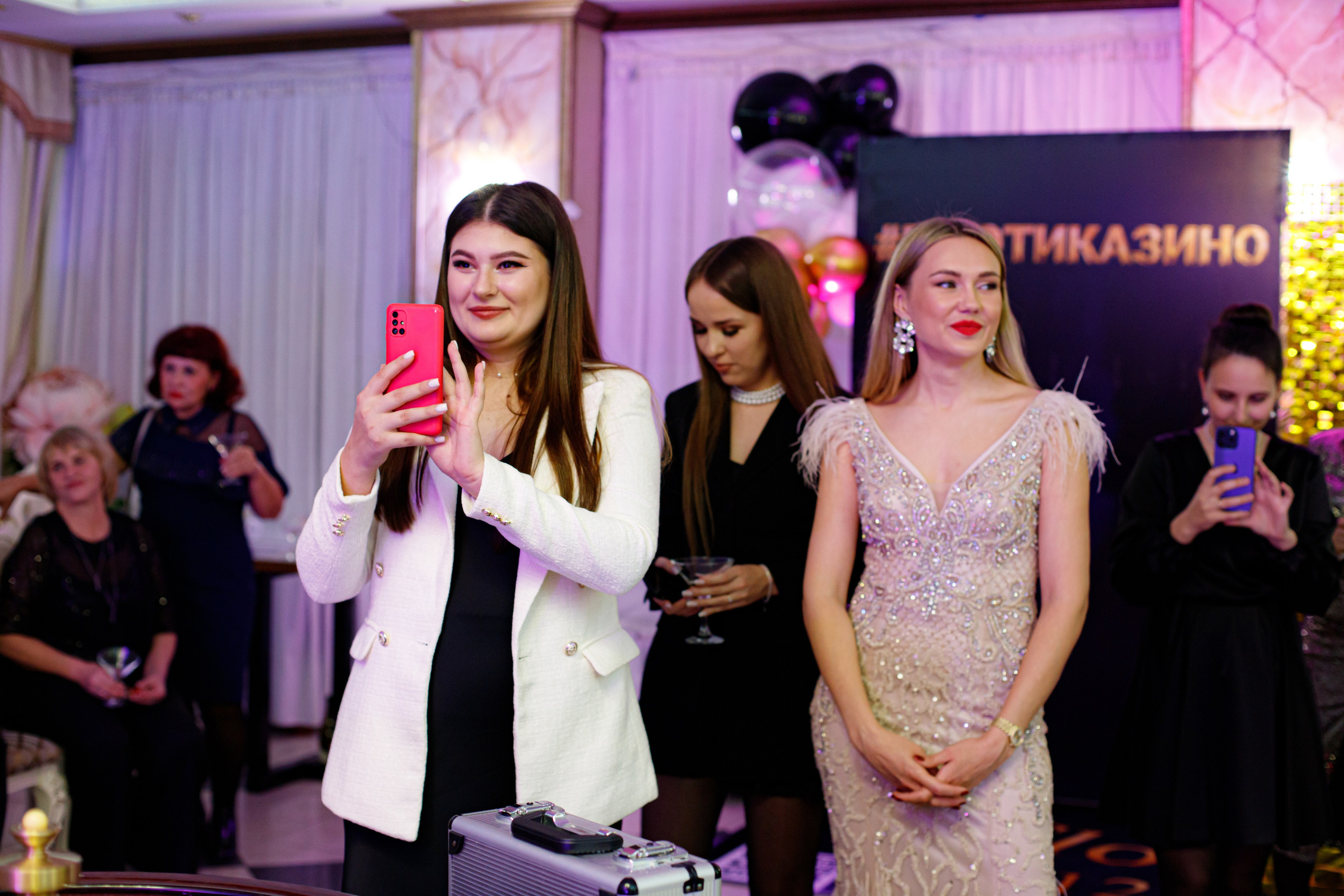 ELOSMED. Photokarish