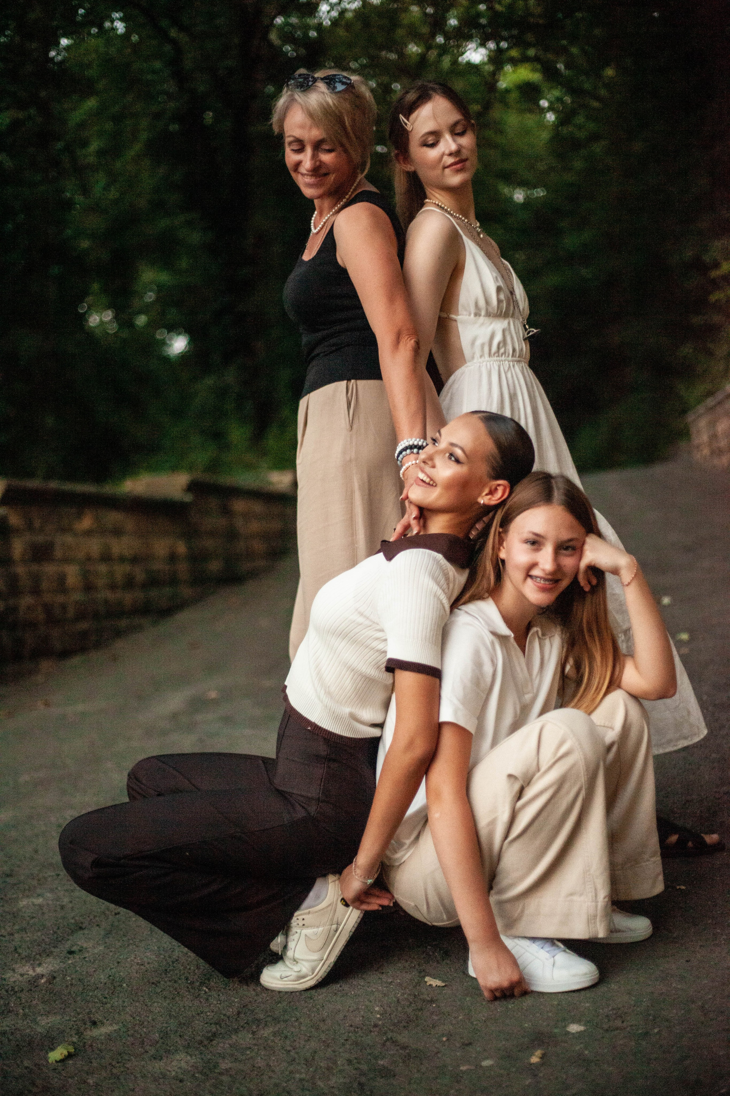 Абрау. Уличный фотограф Города N