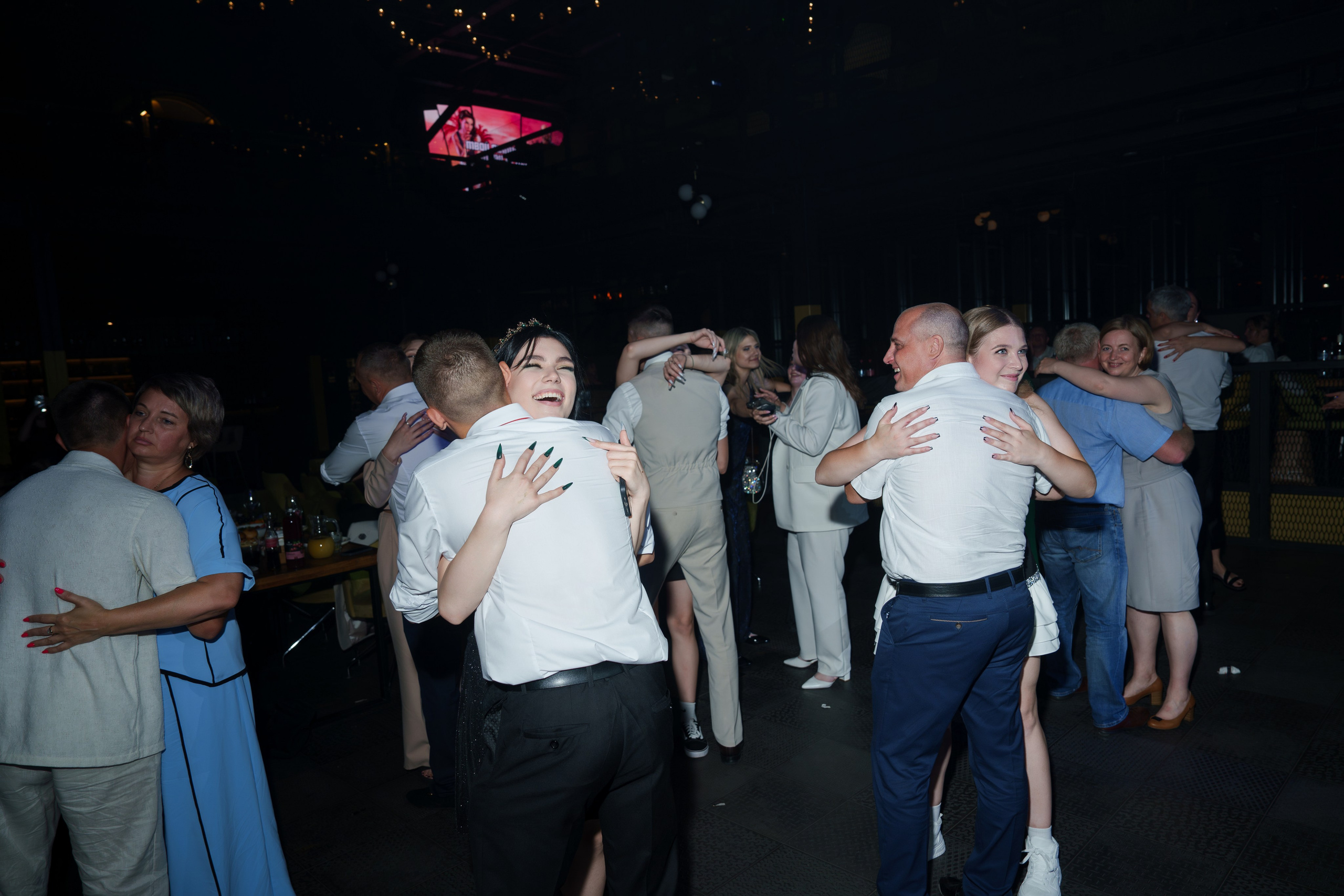 Выпускной лицея 27 (вечеринка). Свадебный и репортажный фотограф Элина Козырьянова