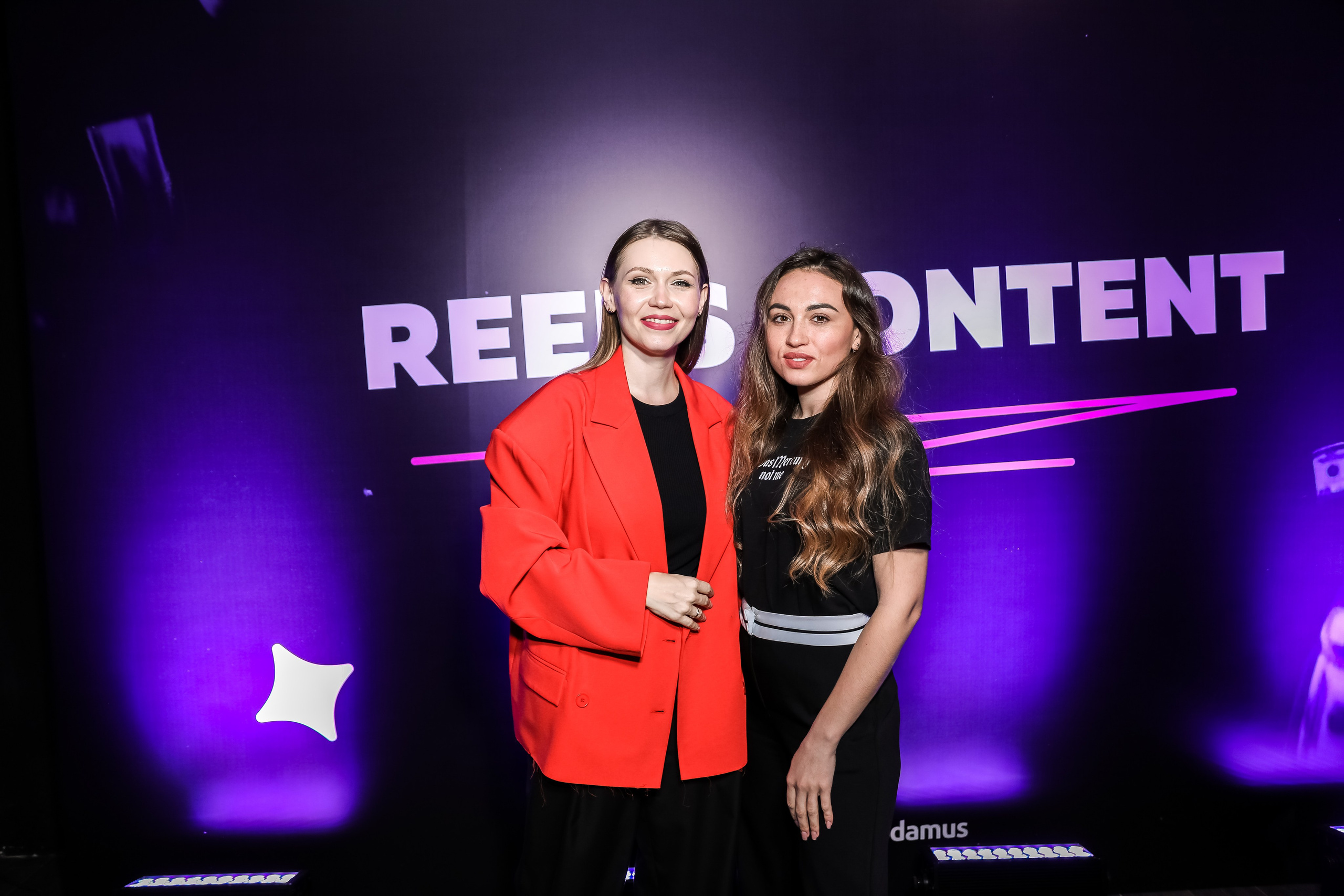 REELS CONTENT — НЕТВОРКИНГ. Photographer Viktoriya Markushina «My world throug»