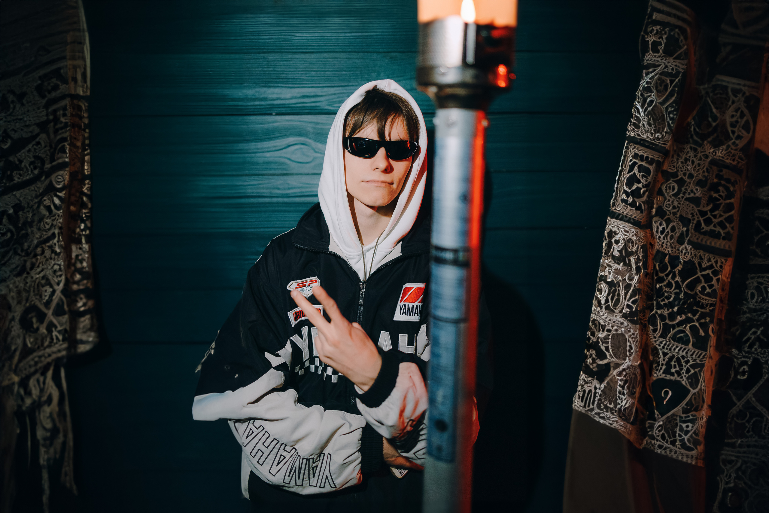 MANTRA: Хоровод. Made with Ai. Фото и видео контент за одну съемку — Веретенников Егор