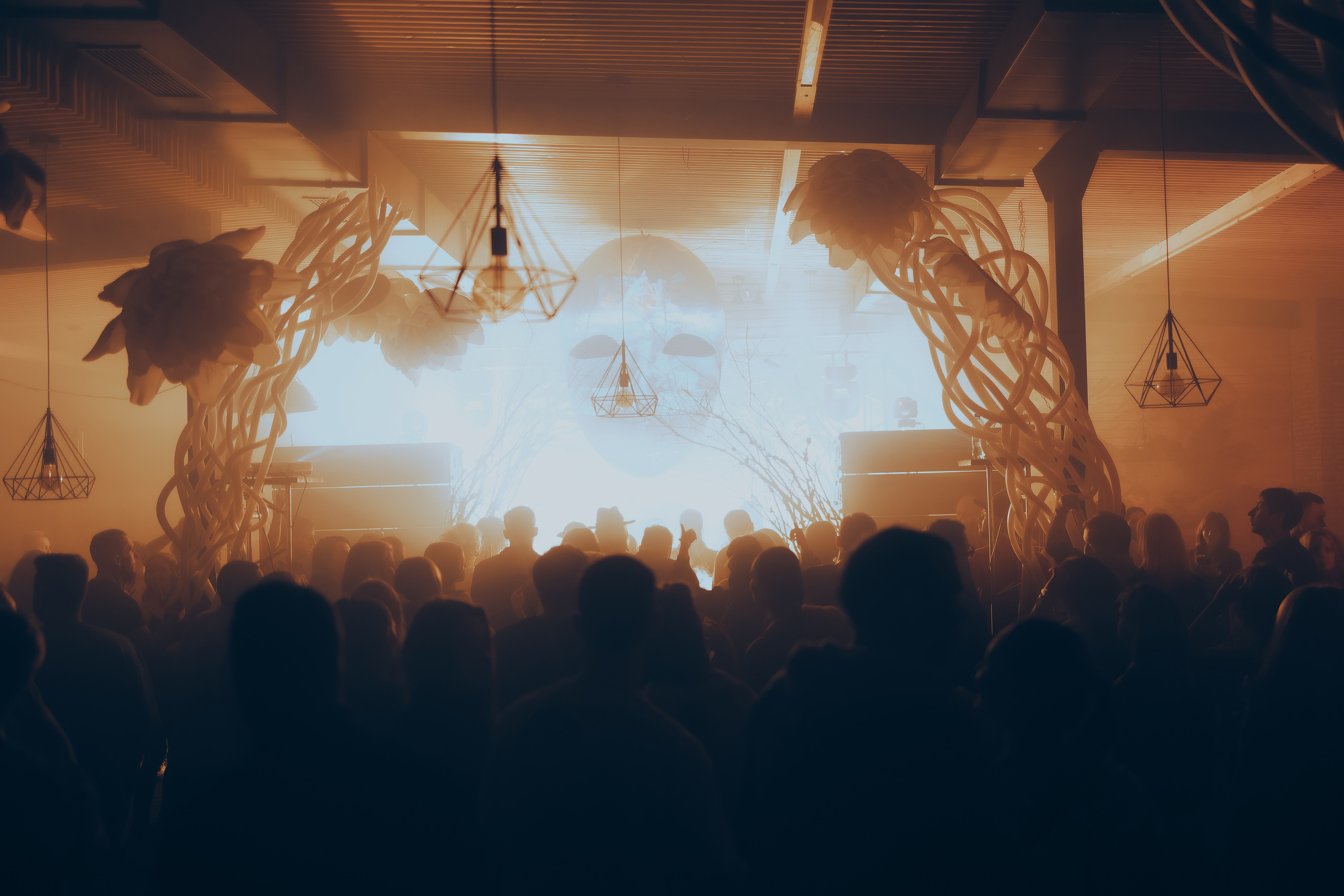 MANTRA: Rapossa. Фото и видео контент за одну съемку — Веретенников Егор