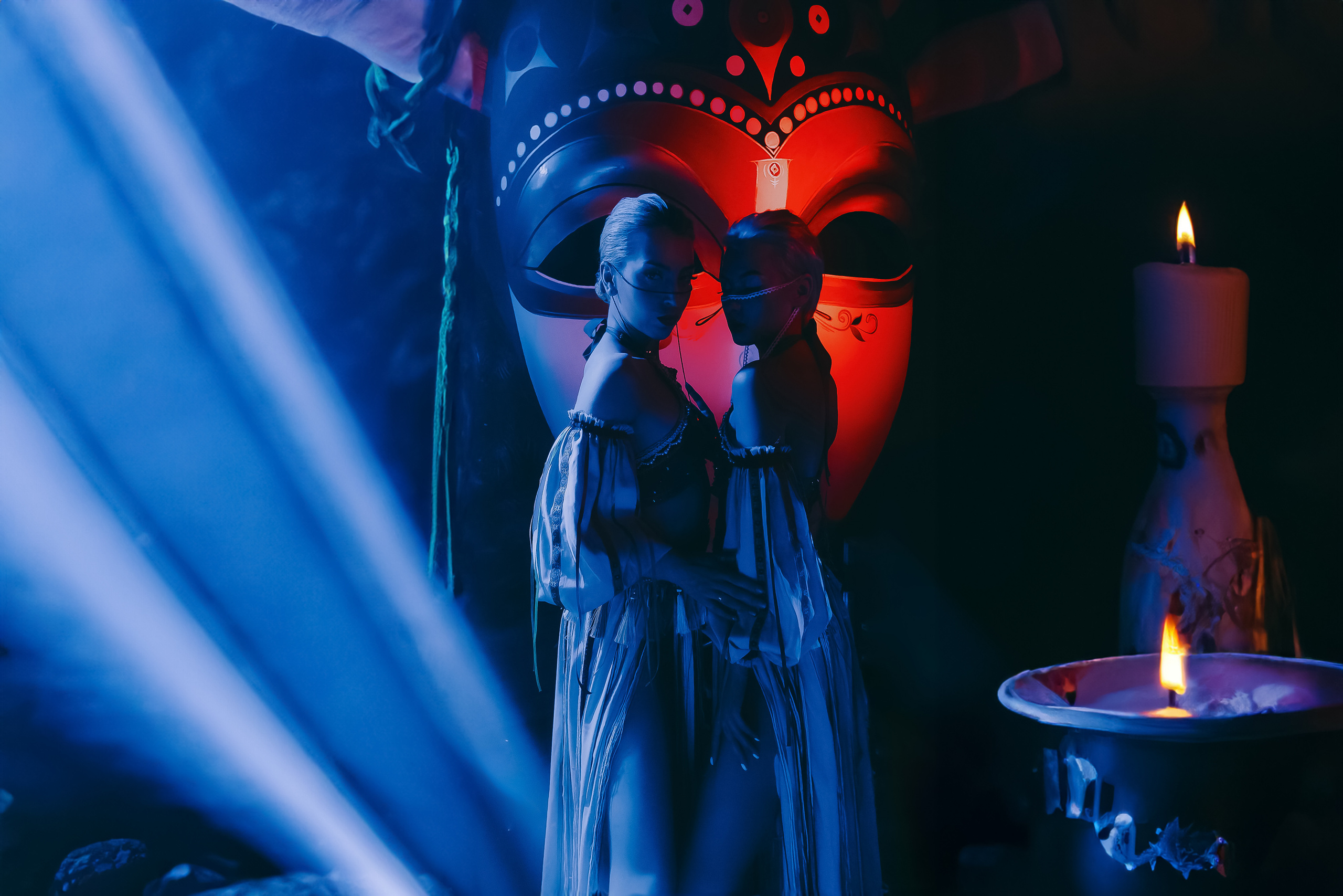 MANTRA: Хоровод. Made with Ai. Фото и видео контент за одну съемку — Веретенников Егор