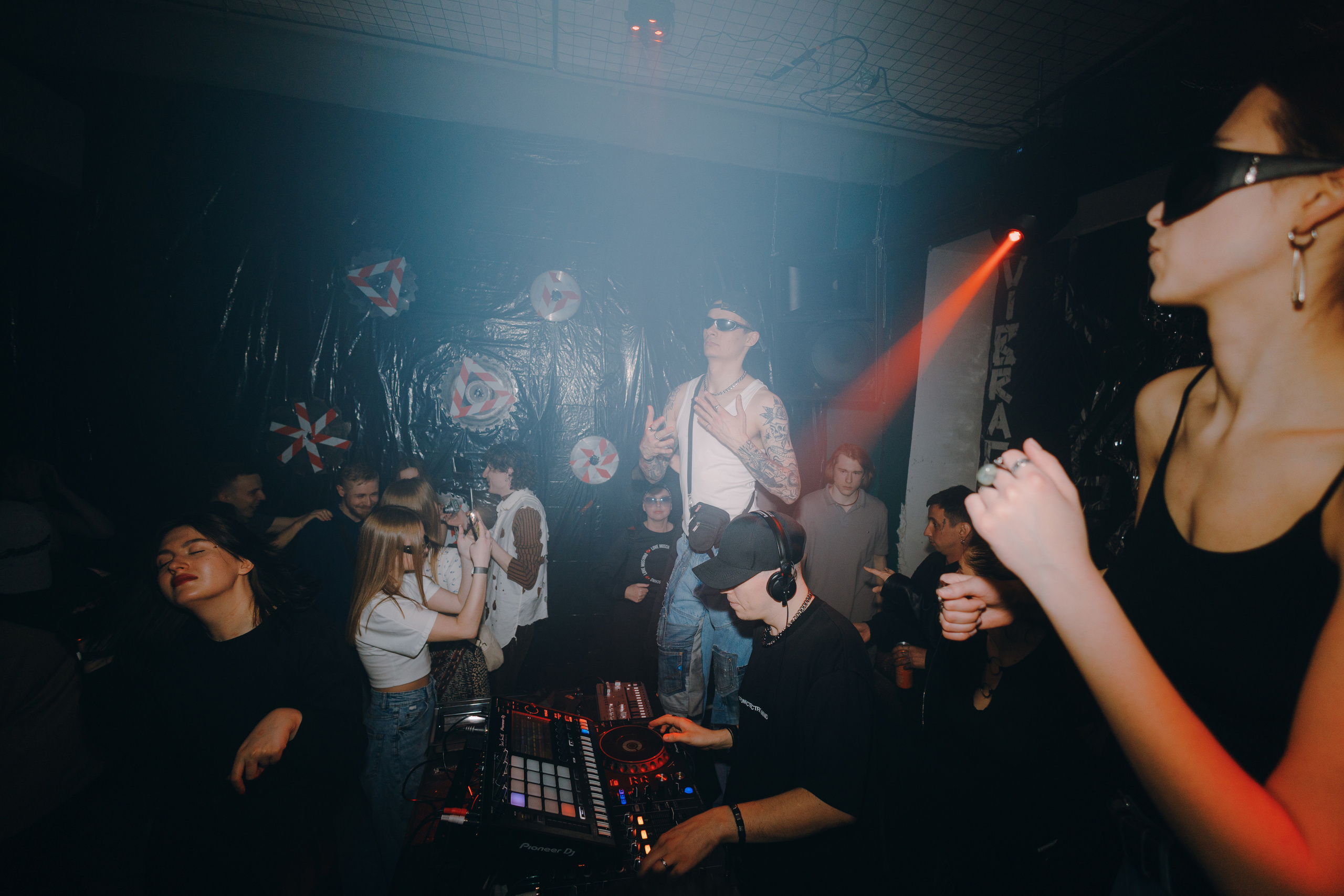 VIBRACIYA. Фото и видео контент за одну съемку — Веретенников Егор