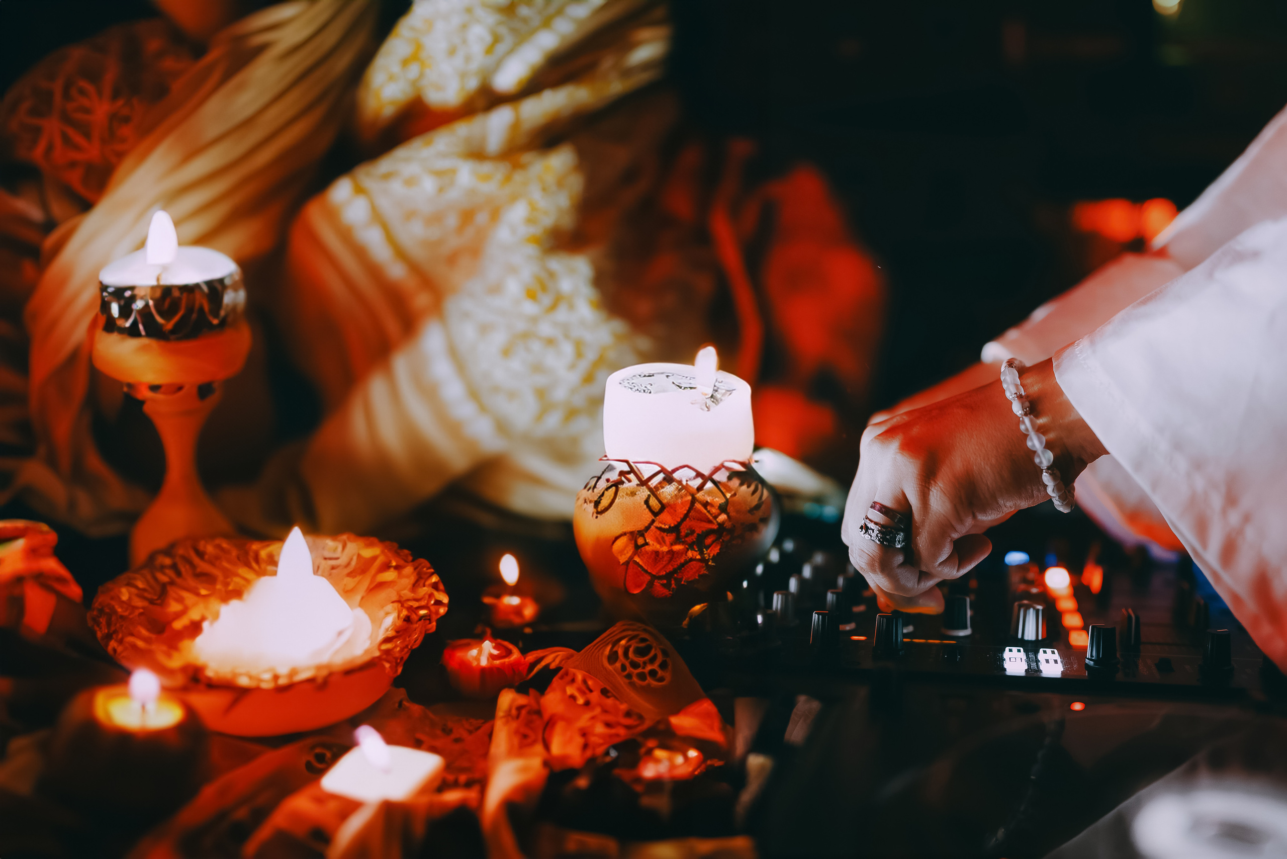 MANTRA: Хоровод. Made with Ai. Фото и видео контент за одну съемку — Веретенников Егор