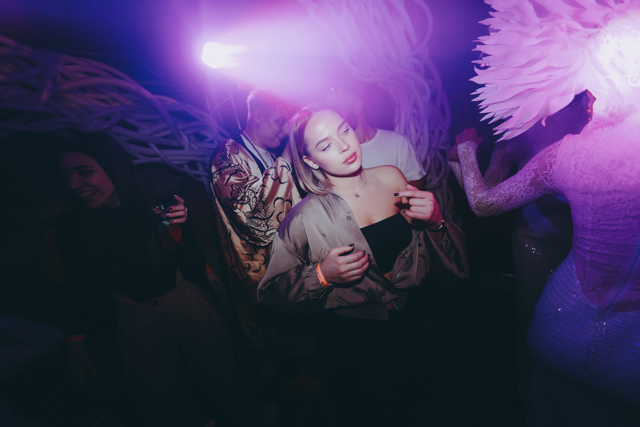 MANTRA: Rapossa. Фото и видео контент за одну съемку — Веретенников Егор