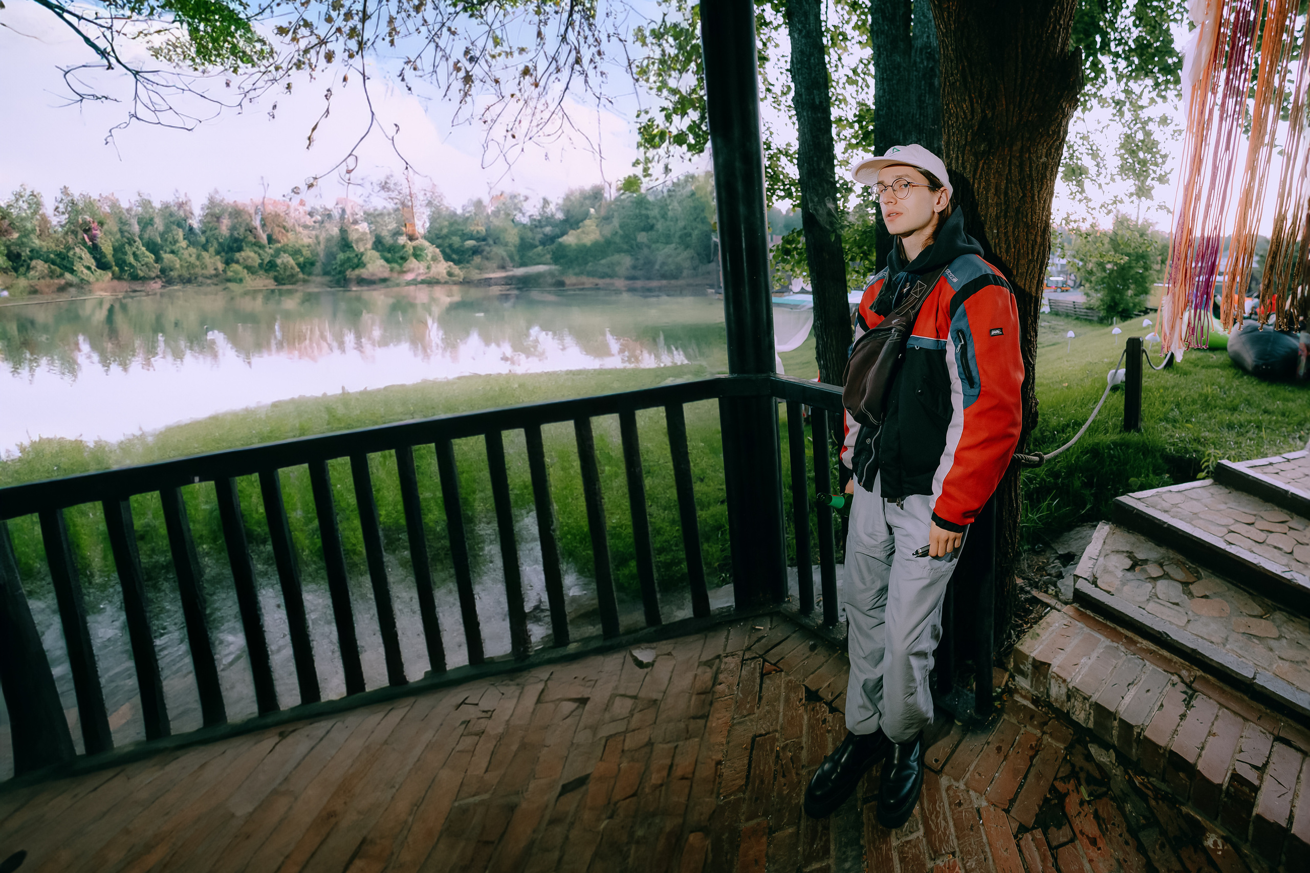 MANTRA: Хоровод. Made with Ai. Фото и видео контент за одну съемку — Веретенников Егор