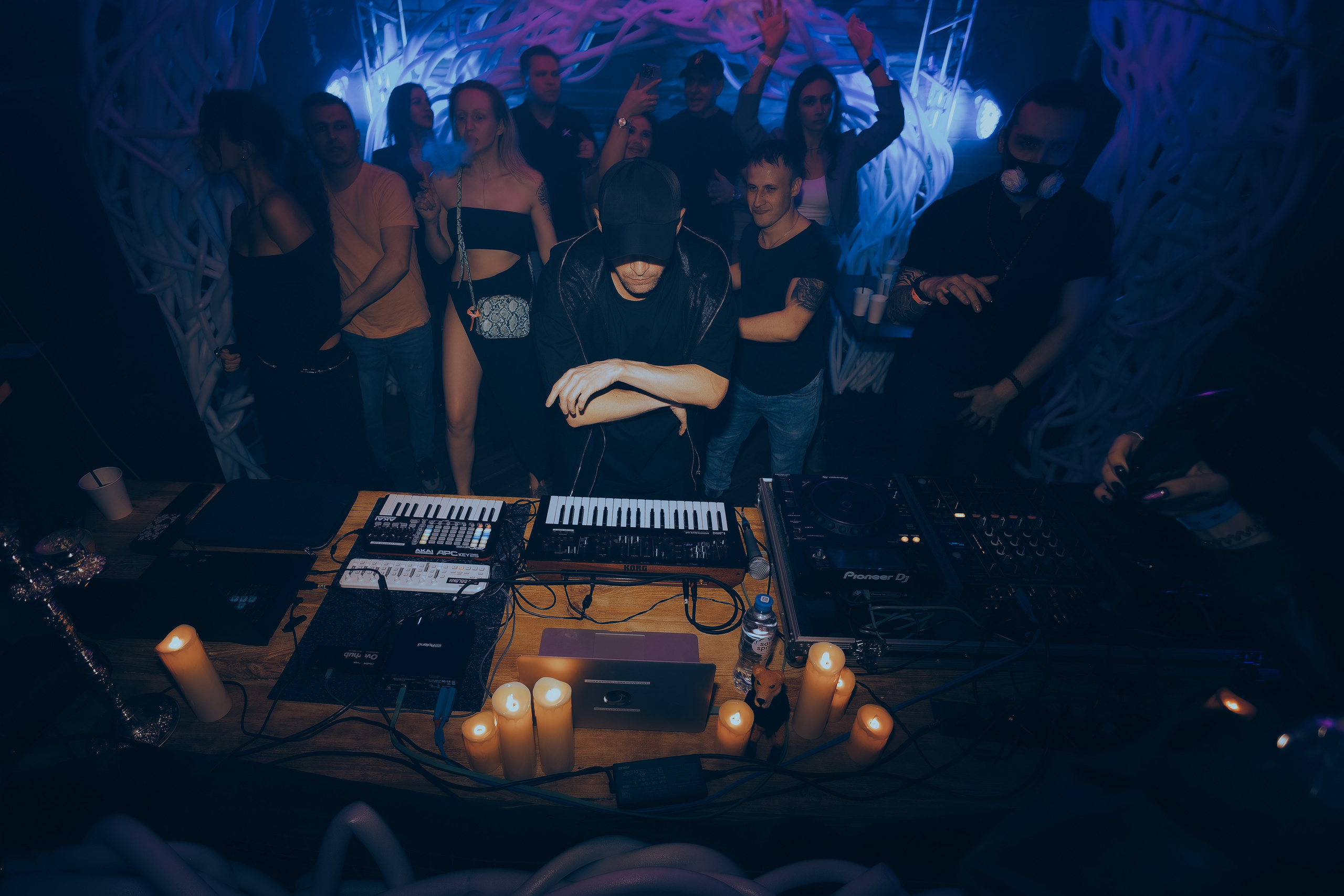 MANTRA: Rapossa. Фото и видео контент за одну съемку — Веретенников Егор