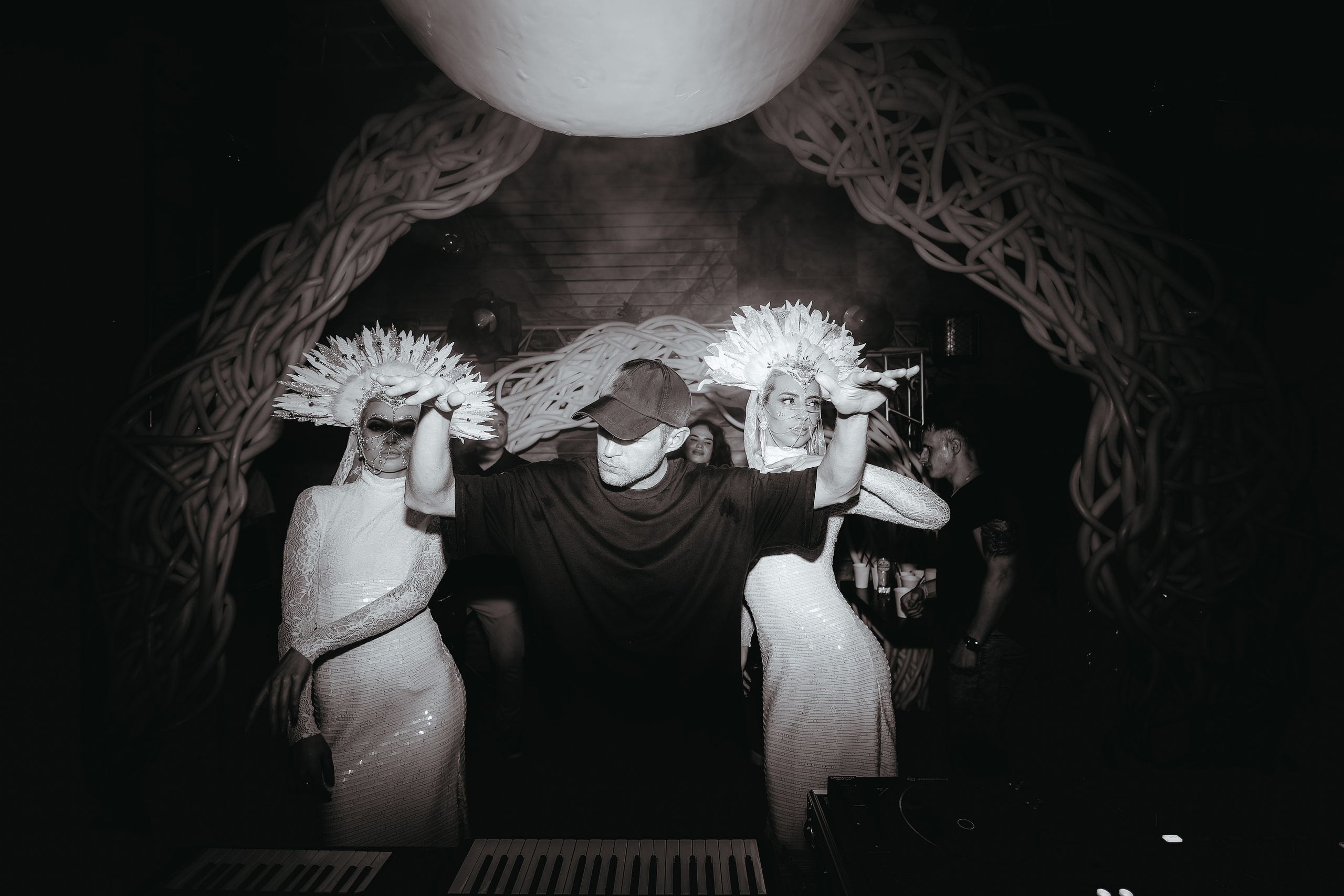 MANTRA: Rapossa. Фото и видео контент за одну съемку — Веретенников Егор