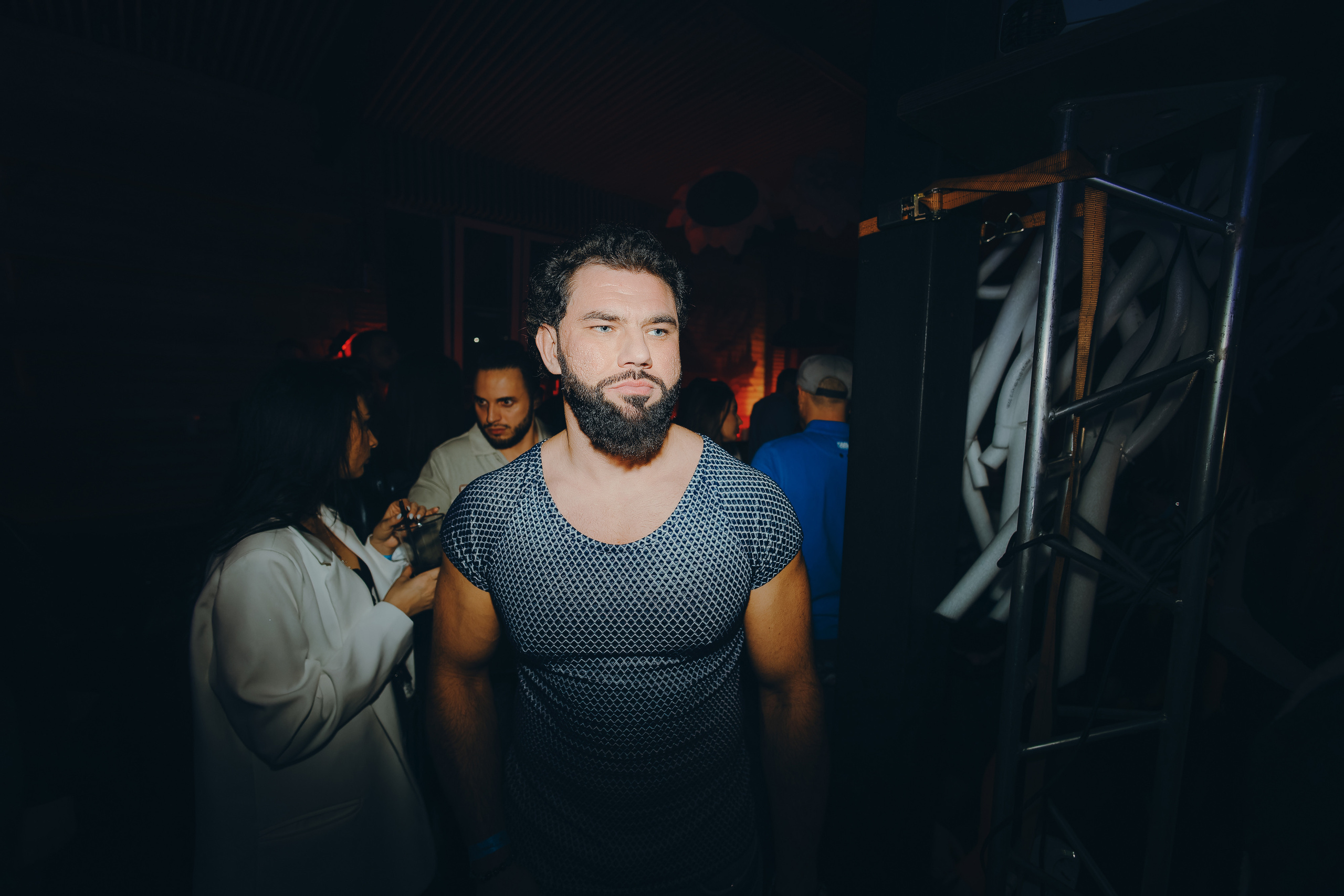 MANTRA: Rapossa. Фото и видео контент за одну съемку — Веретенников Егор