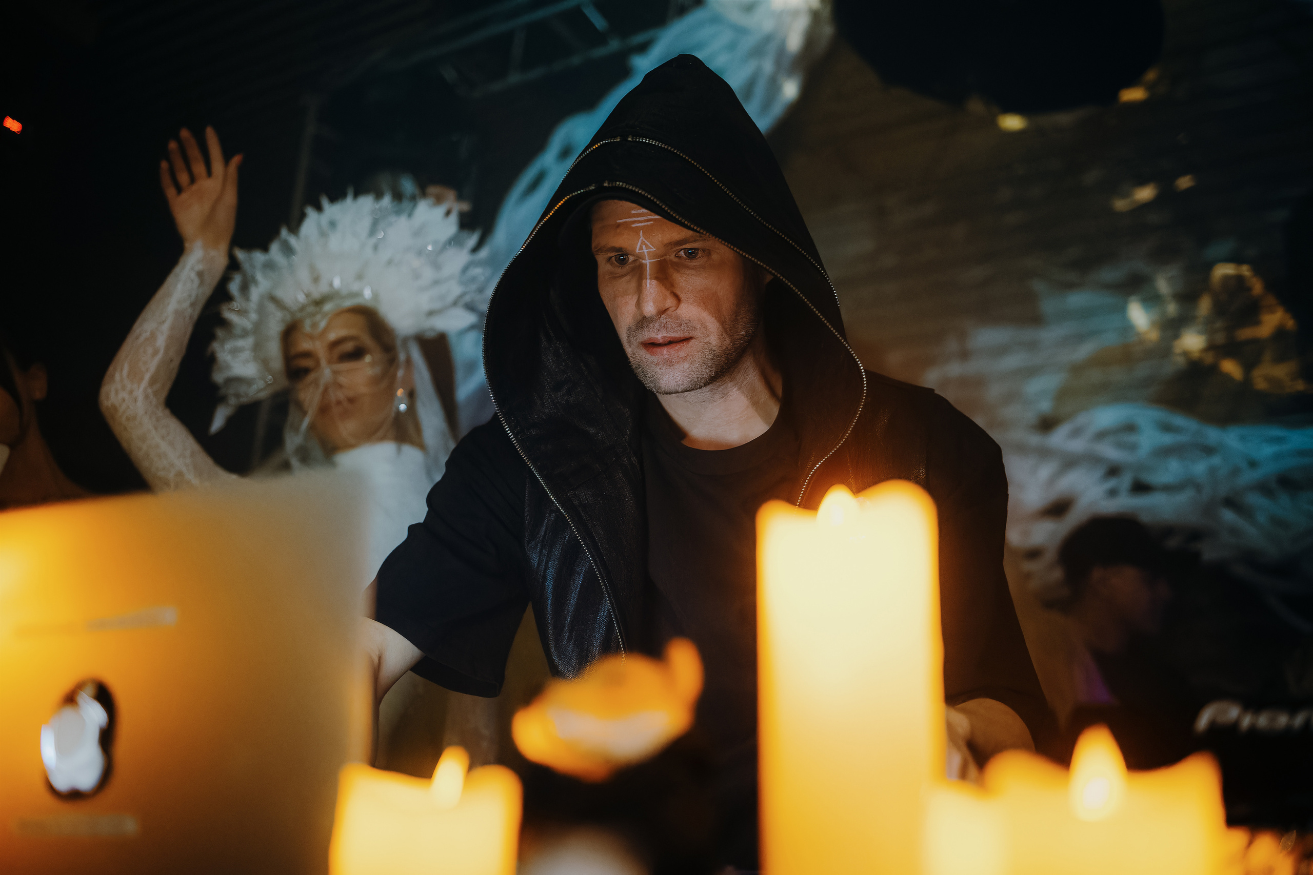 MANTRA: Rapossa. Фото и видео контент за одну съемку — Веретенников Егор