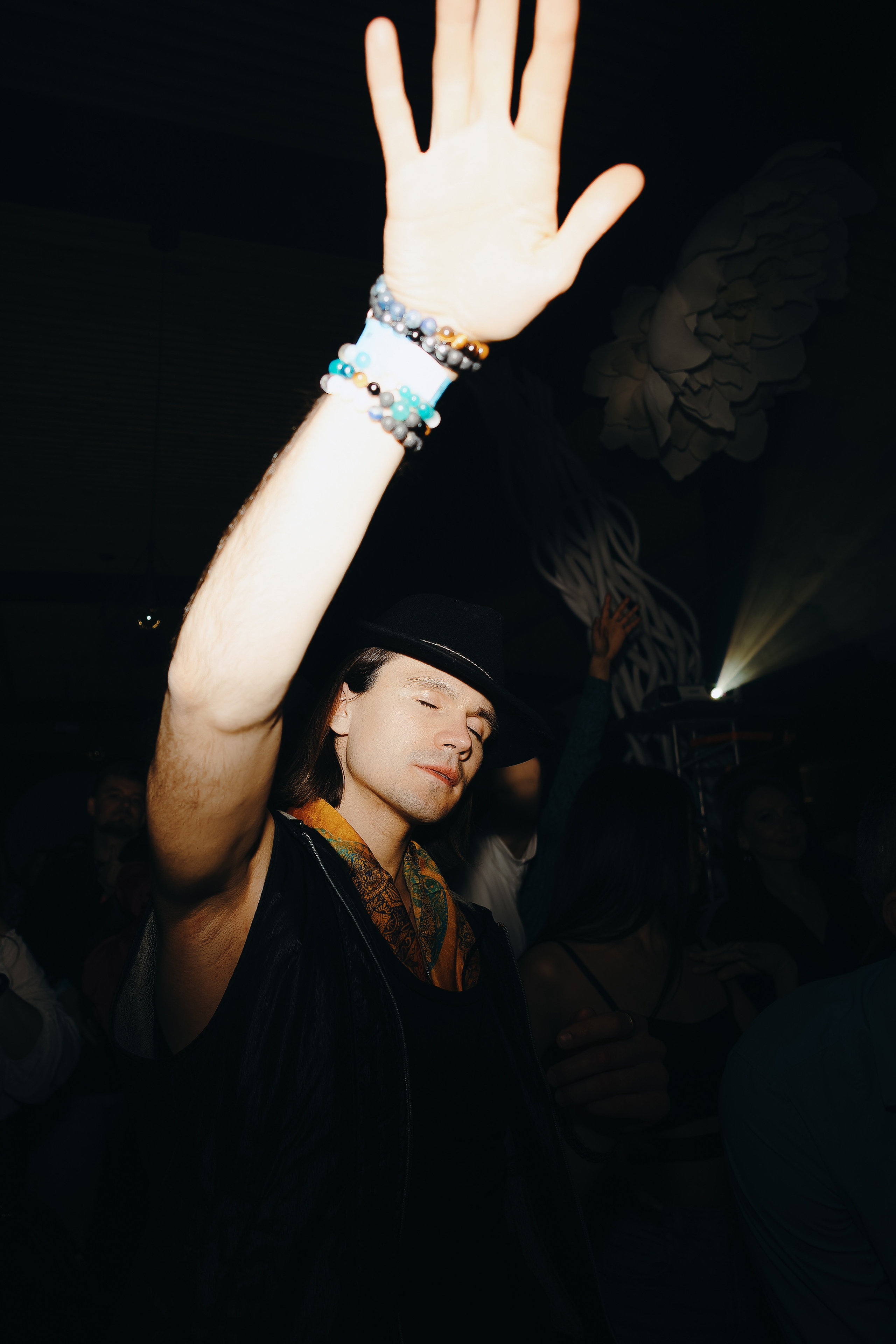 MANTRA: Rapossa. Фото и видео контент за одну съемку — Веретенников Егор