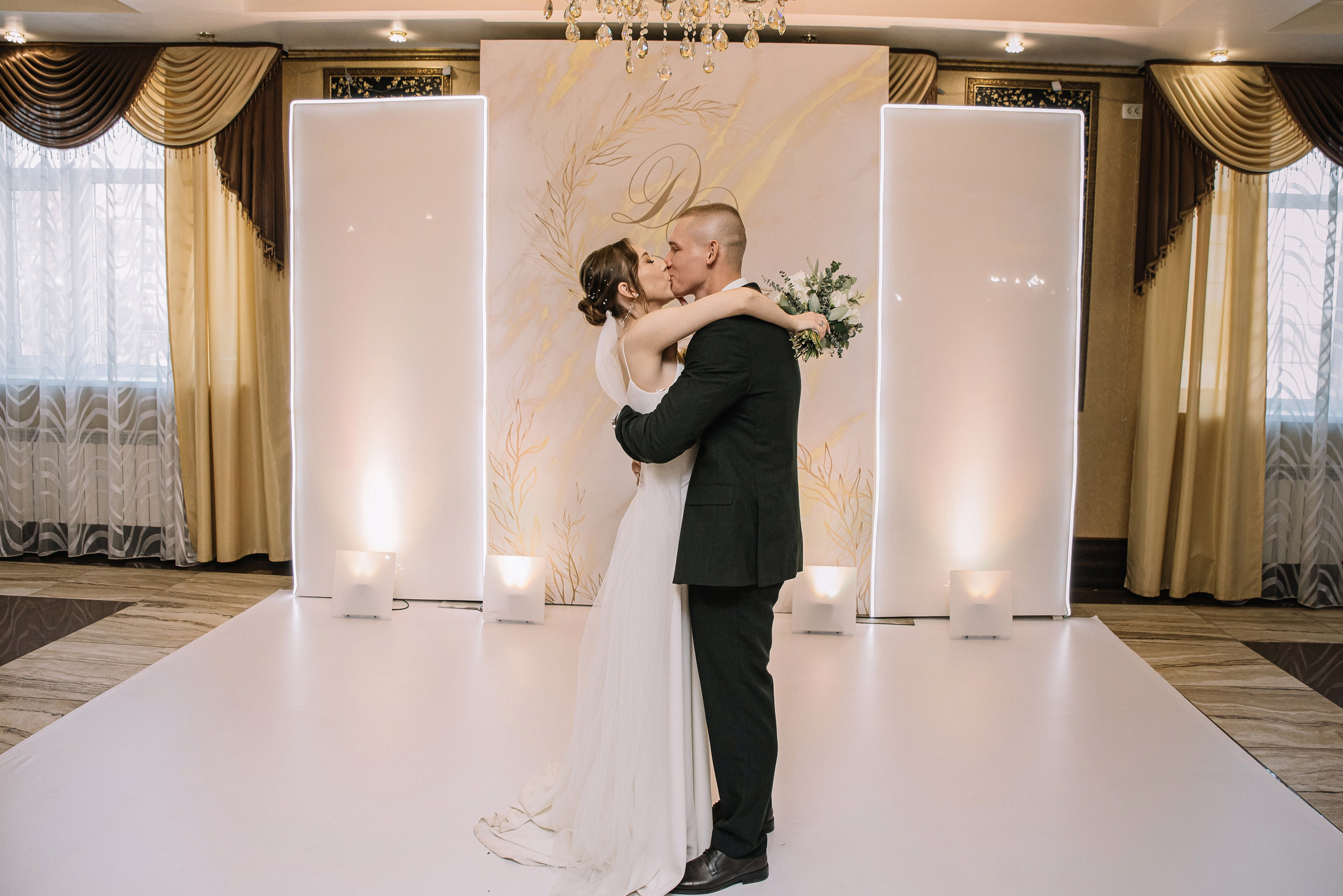 Данила и Даша. Свадебный и семейный фотограф Самара и Самарская область Дарья Зарипова