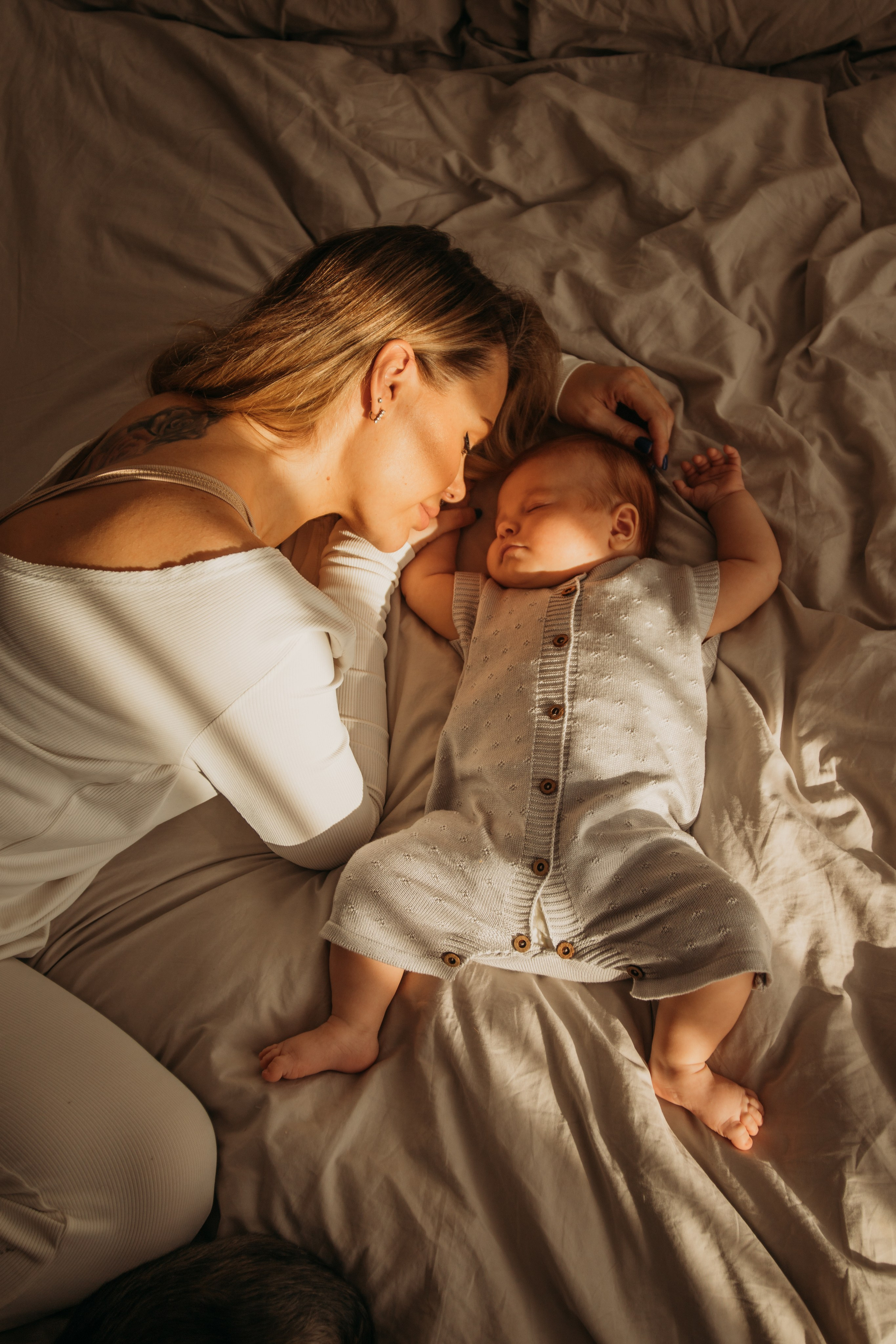 Домашняя съемка семьи Ксении. Венера Гайн. Репортажный фотограф  Тюмень. Обучение фотографии с 0