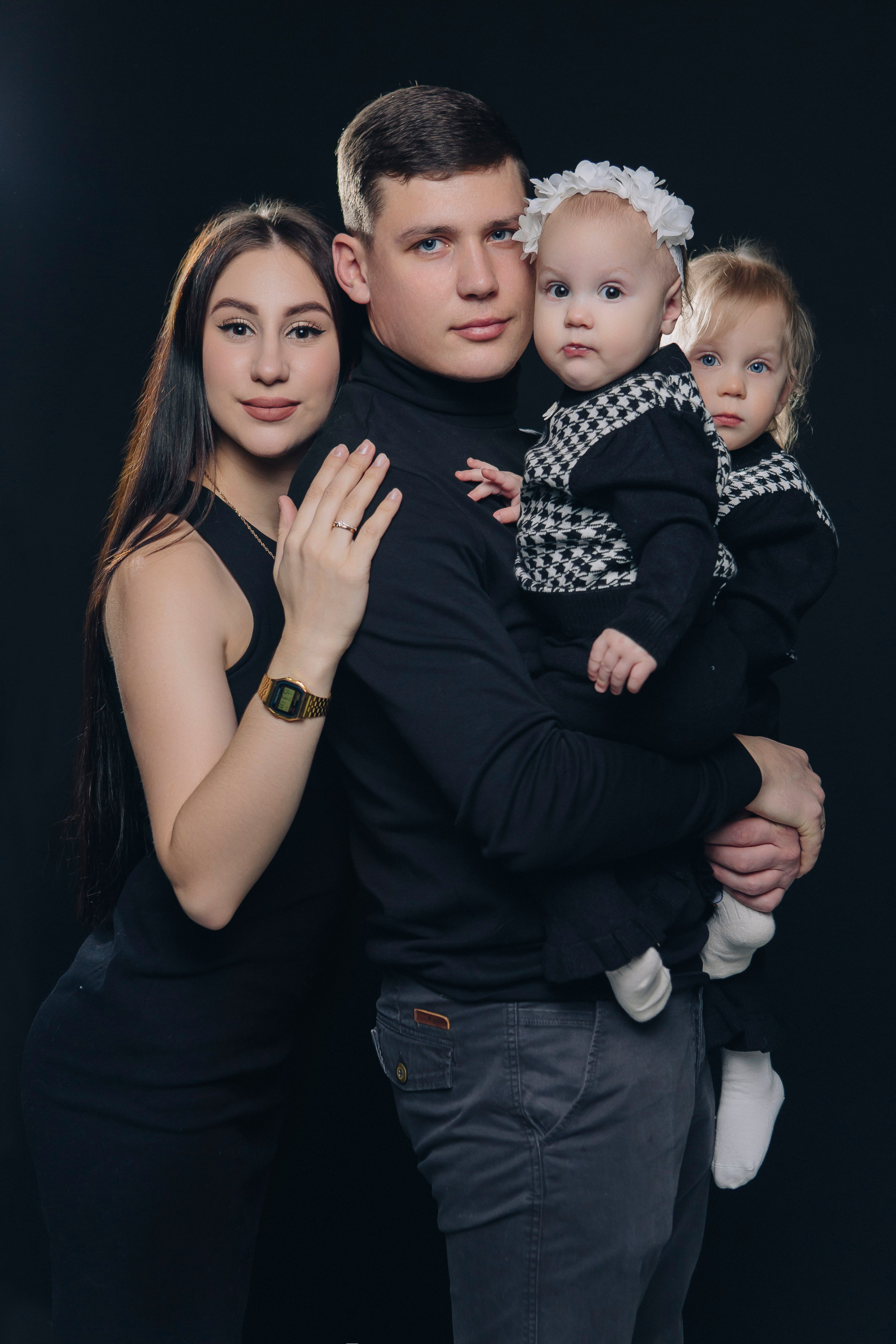 Яна с семьей. Фотограф Лесозаводск/Хабаровск