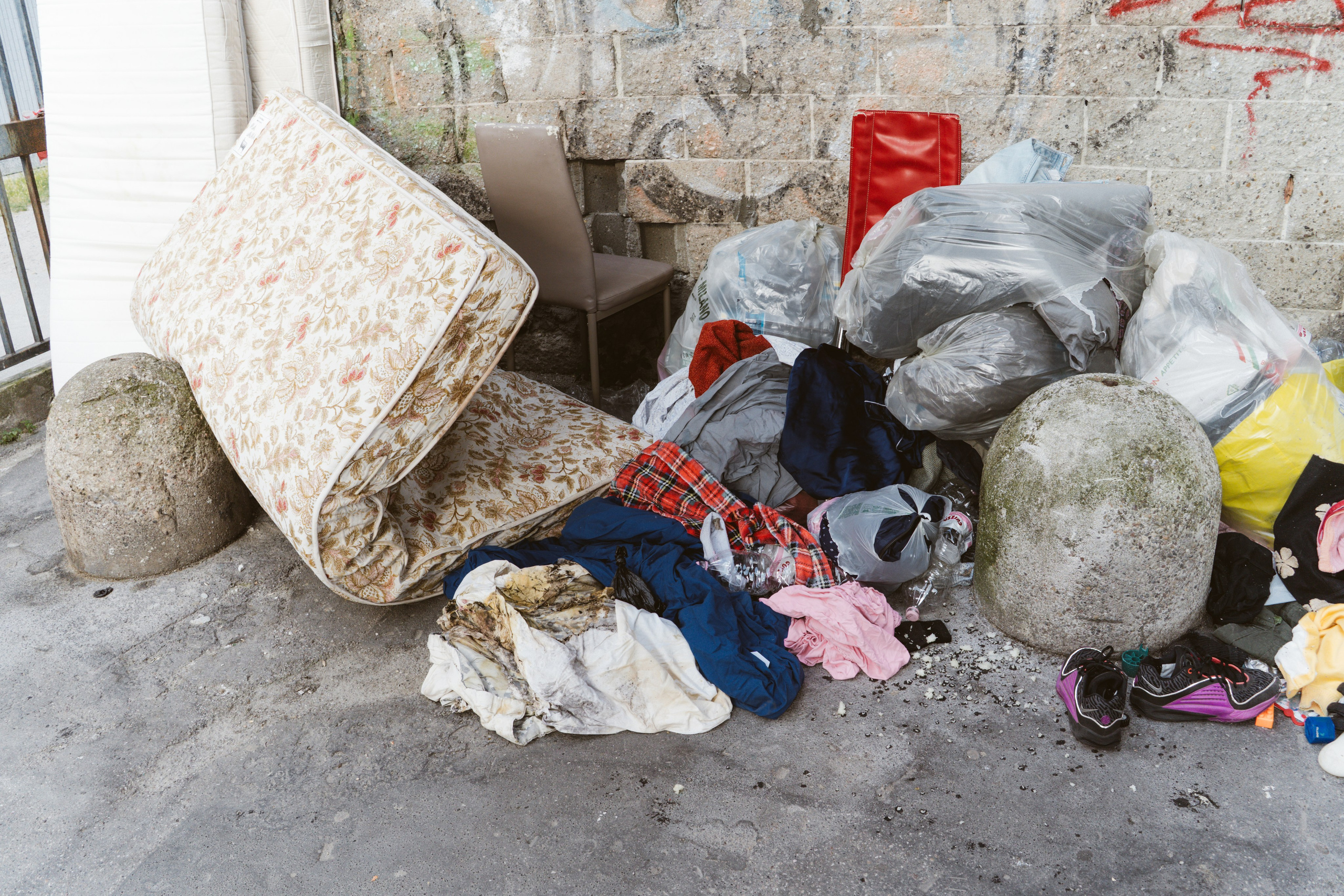 Milano “don’t look up”. Sasha Speranskii — Conceptual Photographer | Based in Moscow