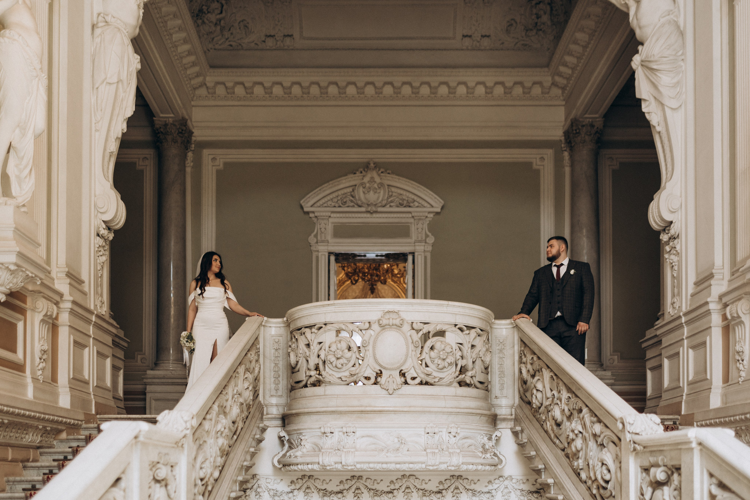 Артем и Регина | Дворец бракосочетания 1. Свадебный и love story фотограф в Санкт-Петербурге