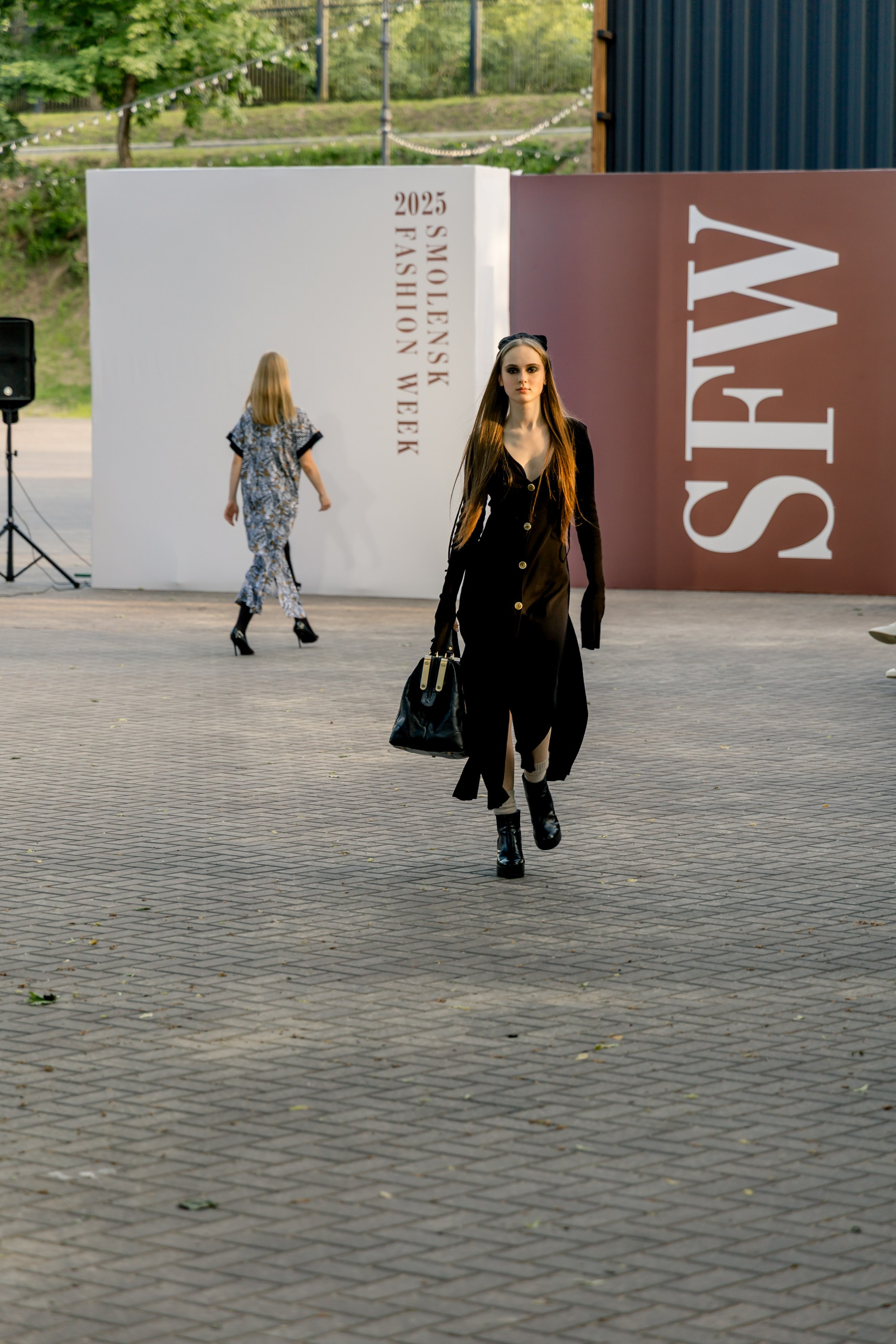 Smolensk Fashion Week 2025_показы_ДЕНЬ 1_ВЕЧЕРНИЙ ПОКАЗ_19:00. Главная