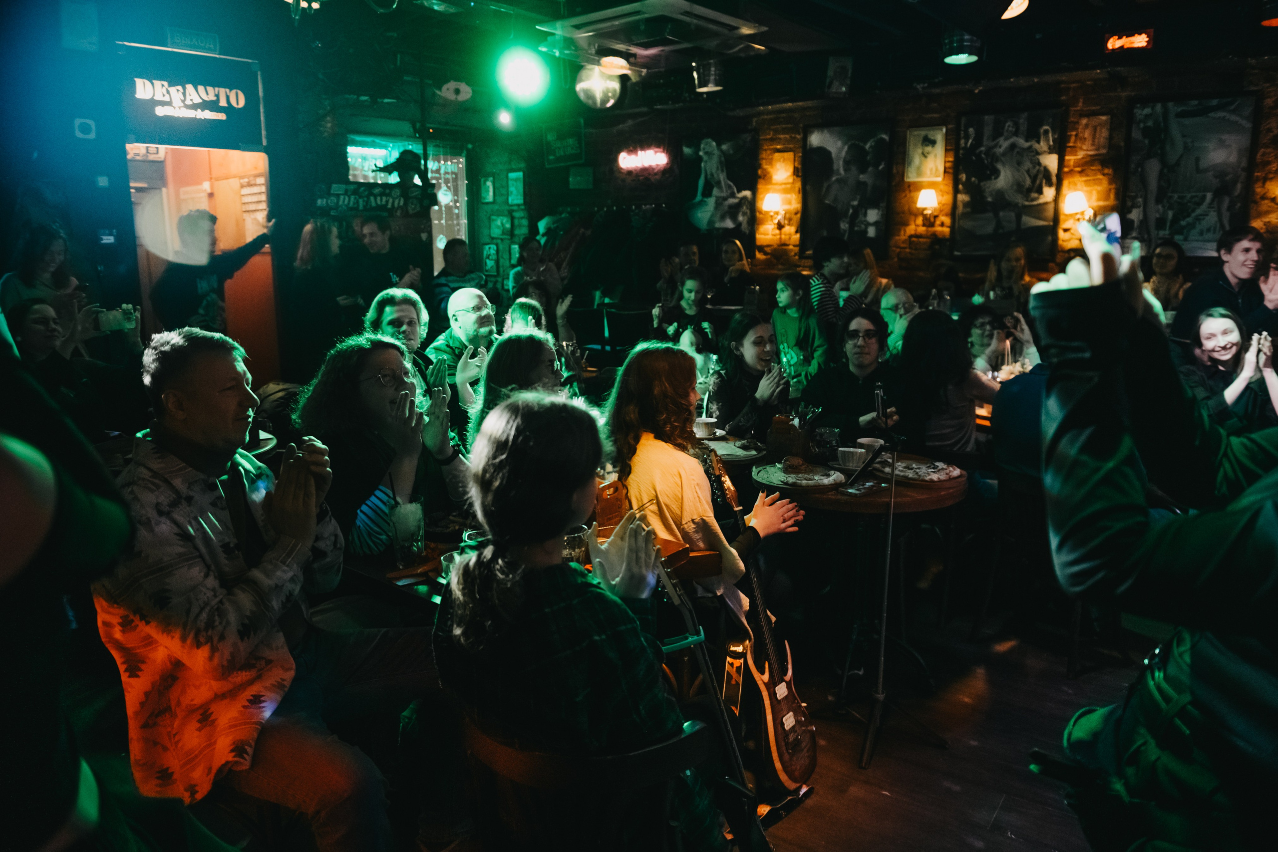 Концерт учеников Никиты Рукавицына в баре Defaqto