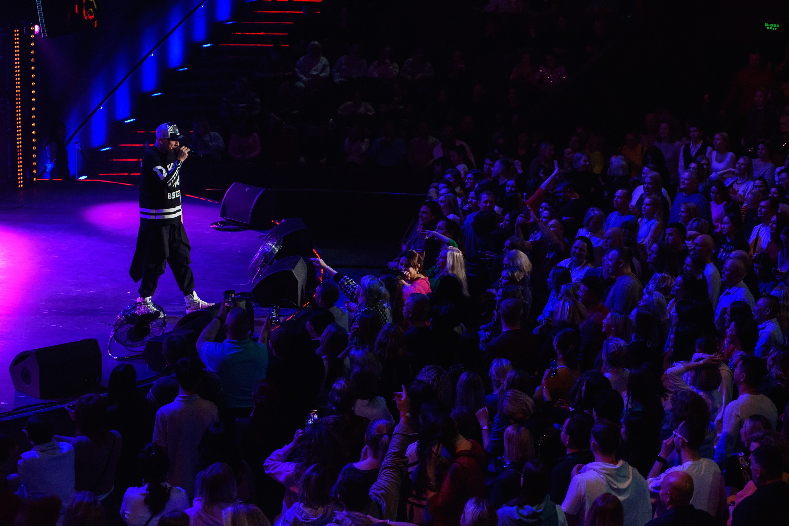«КАР-МЭН» — «Имена на все времена», Вегас Сити Холл. Бренд-фотограф для экспертов и блогеров в Москве Влада Горбовская