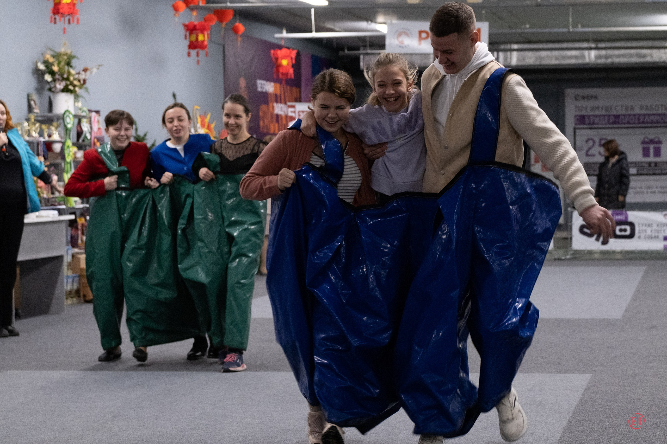 Праздник породы «Яркий мир китайских хохлатых собак». Питомник китайских хохлатых собак Poale Ell: купить щенка