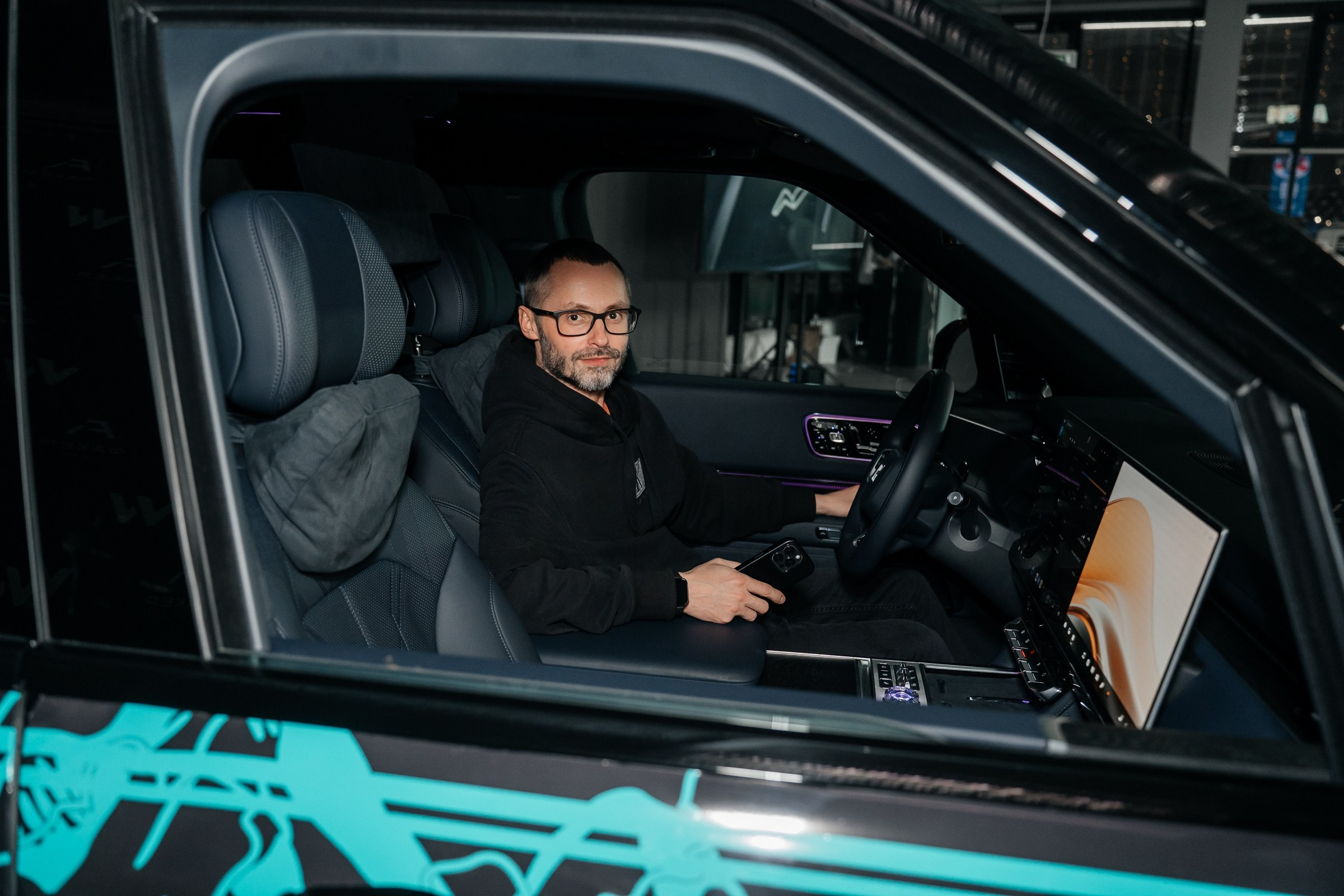 ПРЕЗЕНТАЦИЯ АВТО В FAKER AUTO GROUP. Семейный и репортажный фотограф в Москве Оксана Шилова