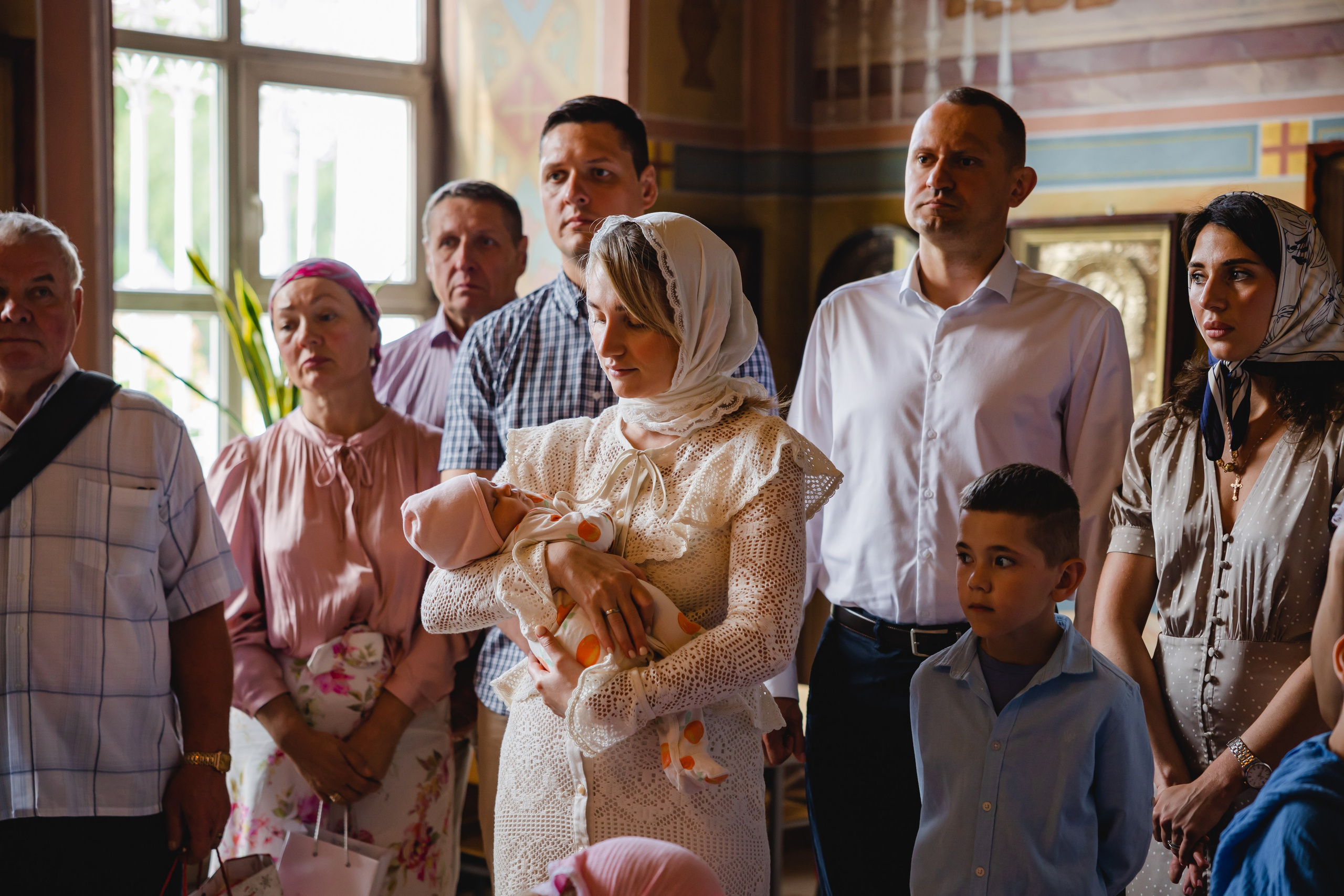 Таинство Крещения. Сайт с красивыми фотографиями и людьми