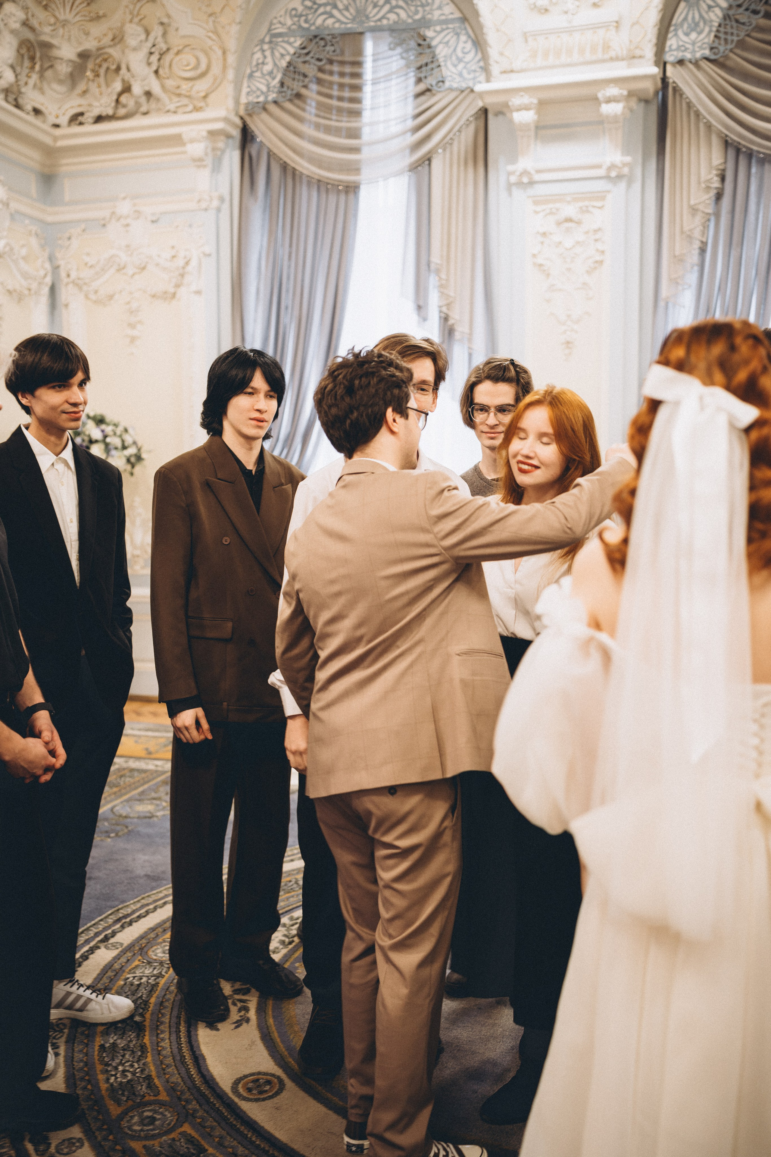 СВАДЕБНАЯ СЬЕМКА ВО ВТОРОМ ДВОРЦЕ С ГОСТЯМИ И ПРОГУЛКА В ТАВРИЧЕСКОМ САДУ. Профессиональный фотограф, Санкт-Петербург — Виктория Богомолова