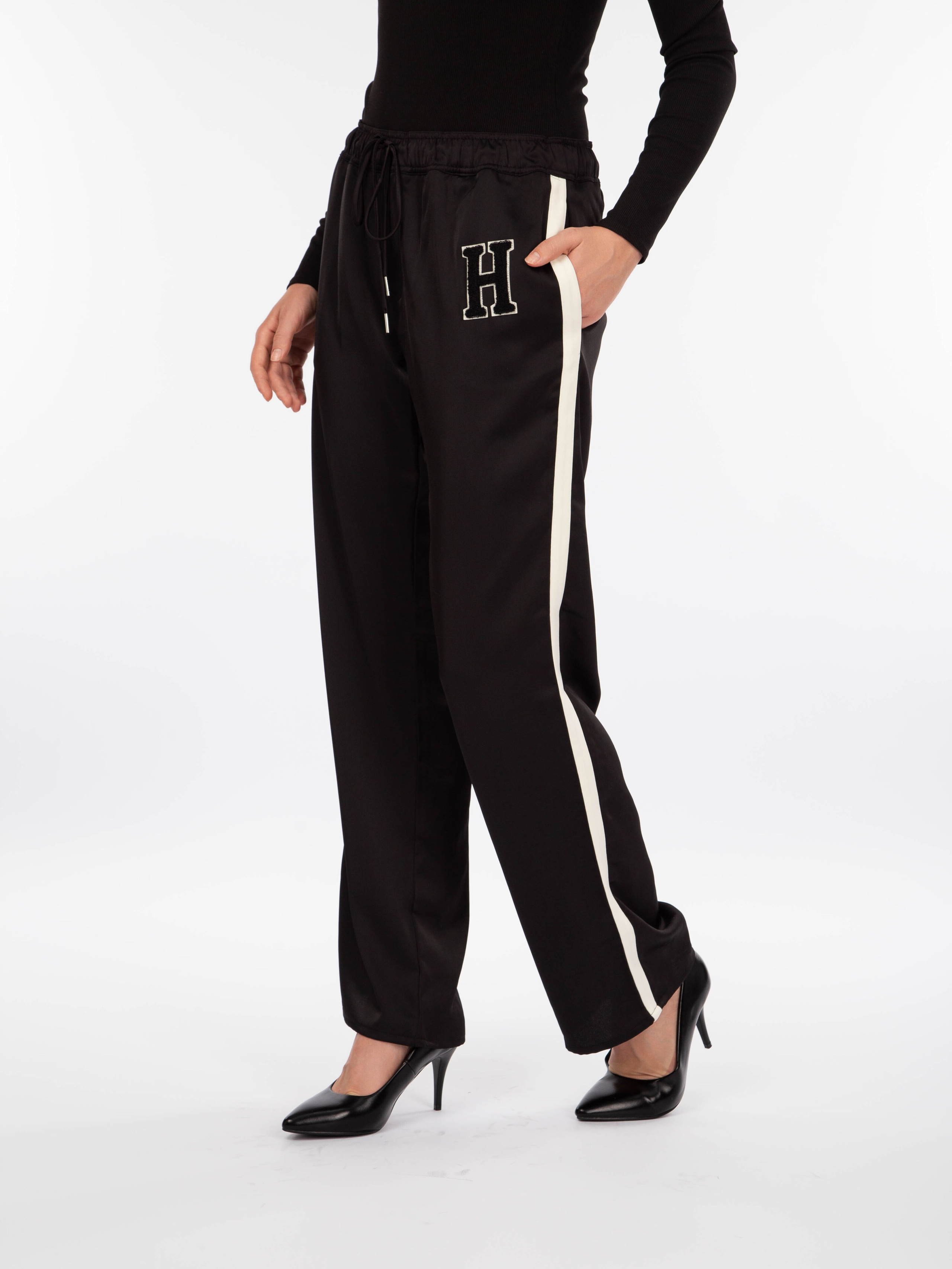 Модельная съемка одежды для брендов в Москве. Фотограф Анна Татаурова | Авторская фотосъемка в Москве