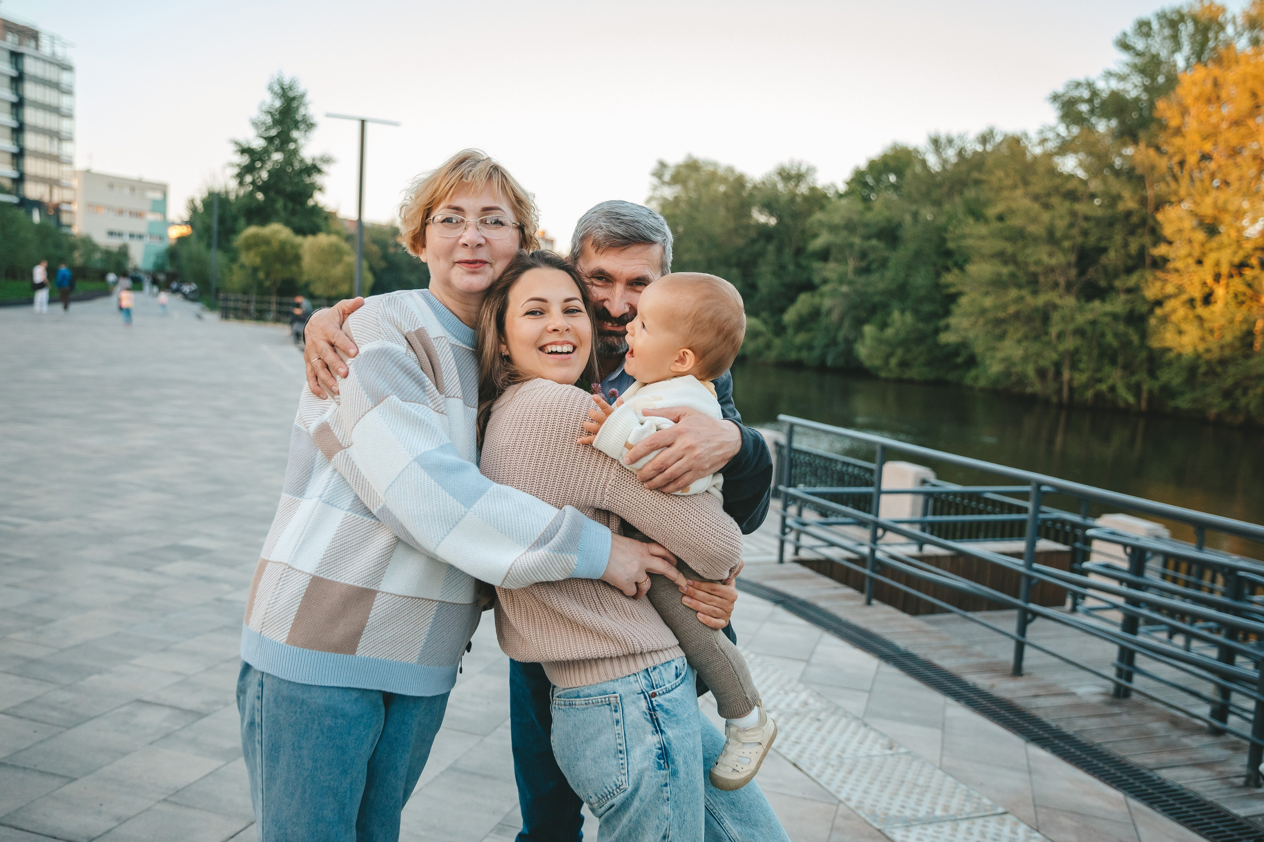 Саша, Аня, Михаил и Татьяна. Семейный lifestyle фотограф в Санкт-Петербурге Людмила Пахомова