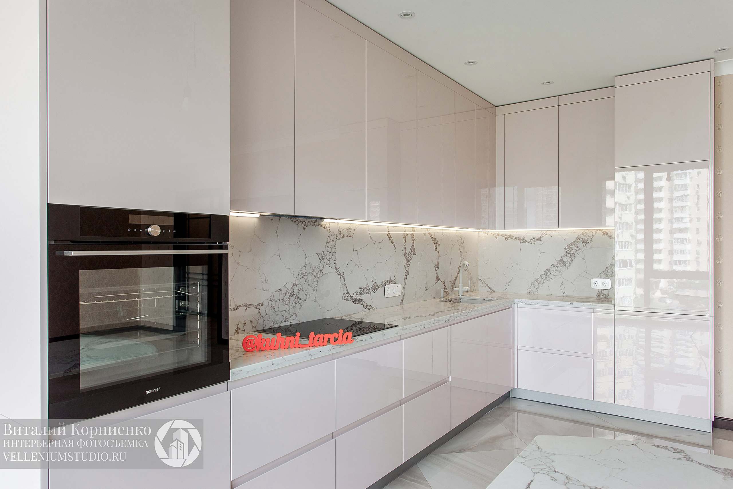 Фотосъемка нежной кухни на гидрострое. Интерьерный фотограф Краснодар: профессионально по доступным ценам