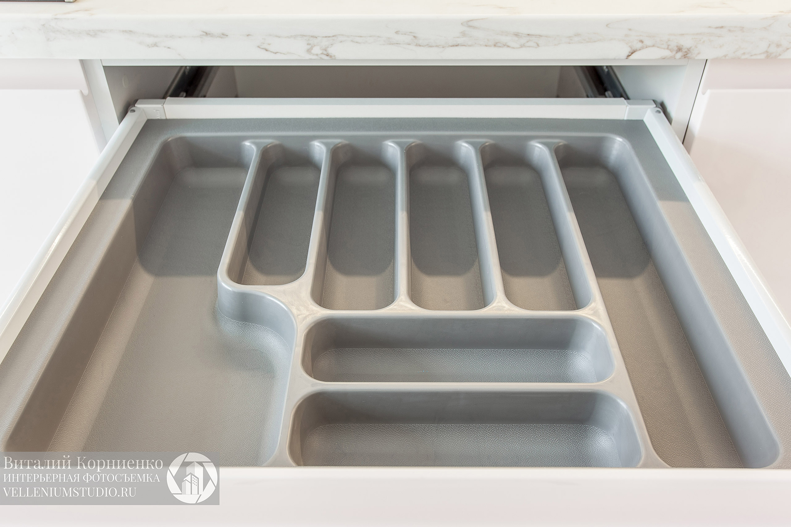 Фотосъемка нежной кухни на гидрострое. Интерьерный фотограф Краснодар: профессионально по доступным ценам