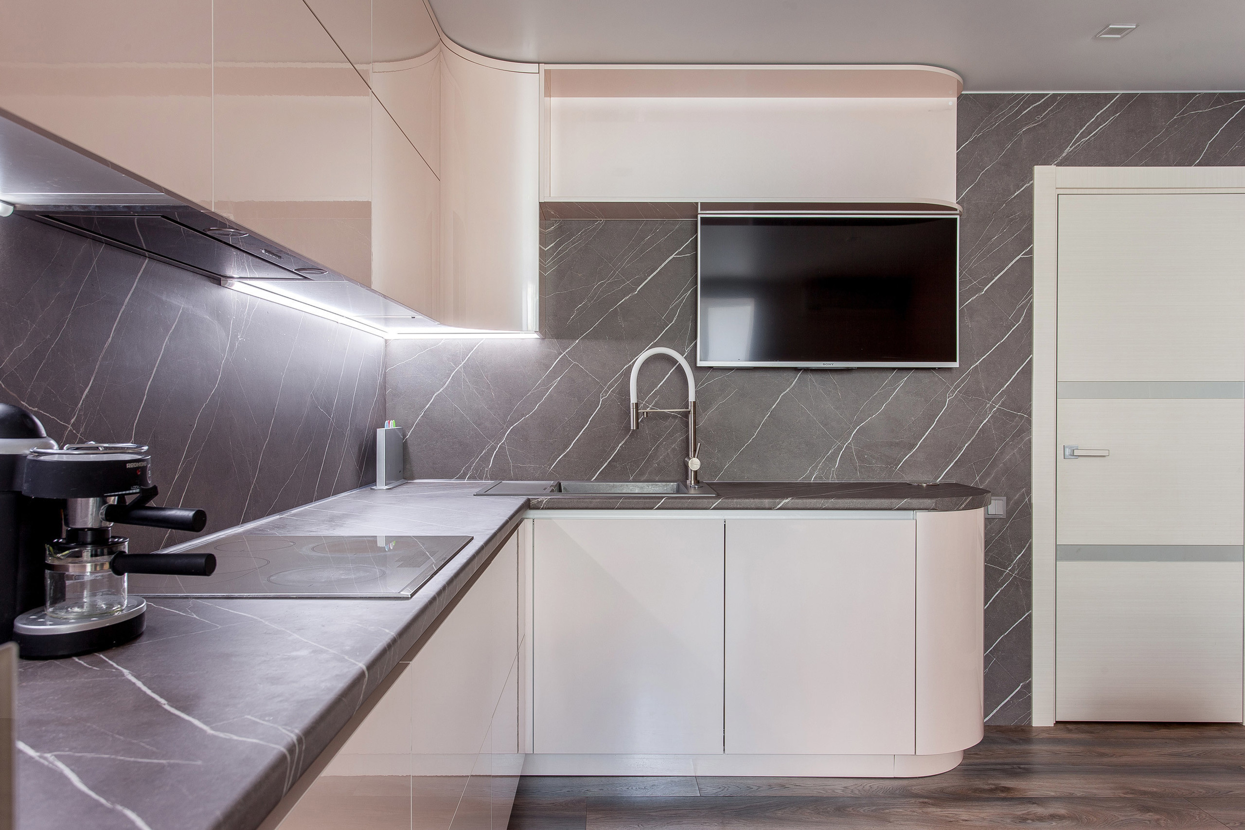 Фотосъемка Нежной кухни для портфолио студии мебели. Интерьерный фотограф Краснодар: профессионально по доступным ценам