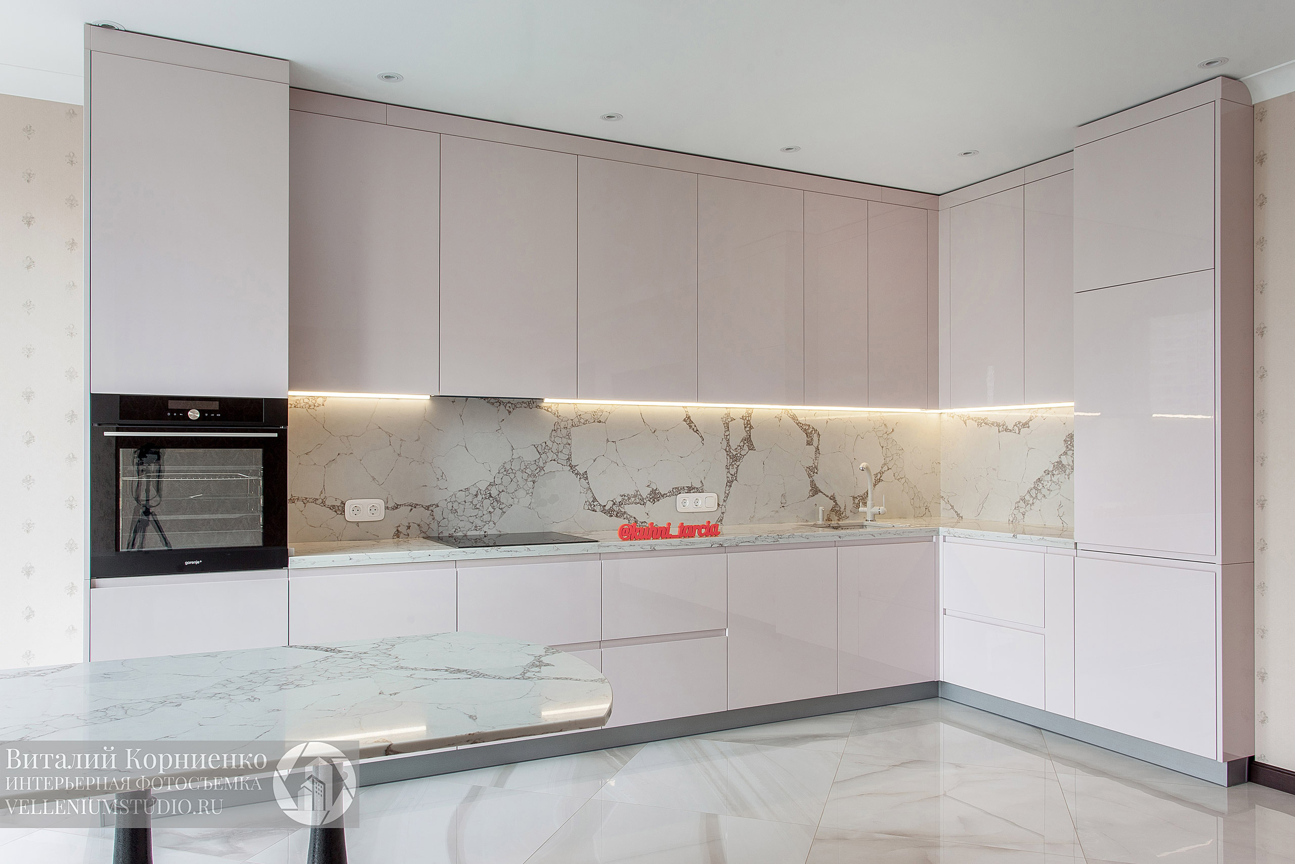 Фотосъемка нежной кухни на гидрострое. Интерьерный фотограф Краснодар: профессионально по доступным ценам