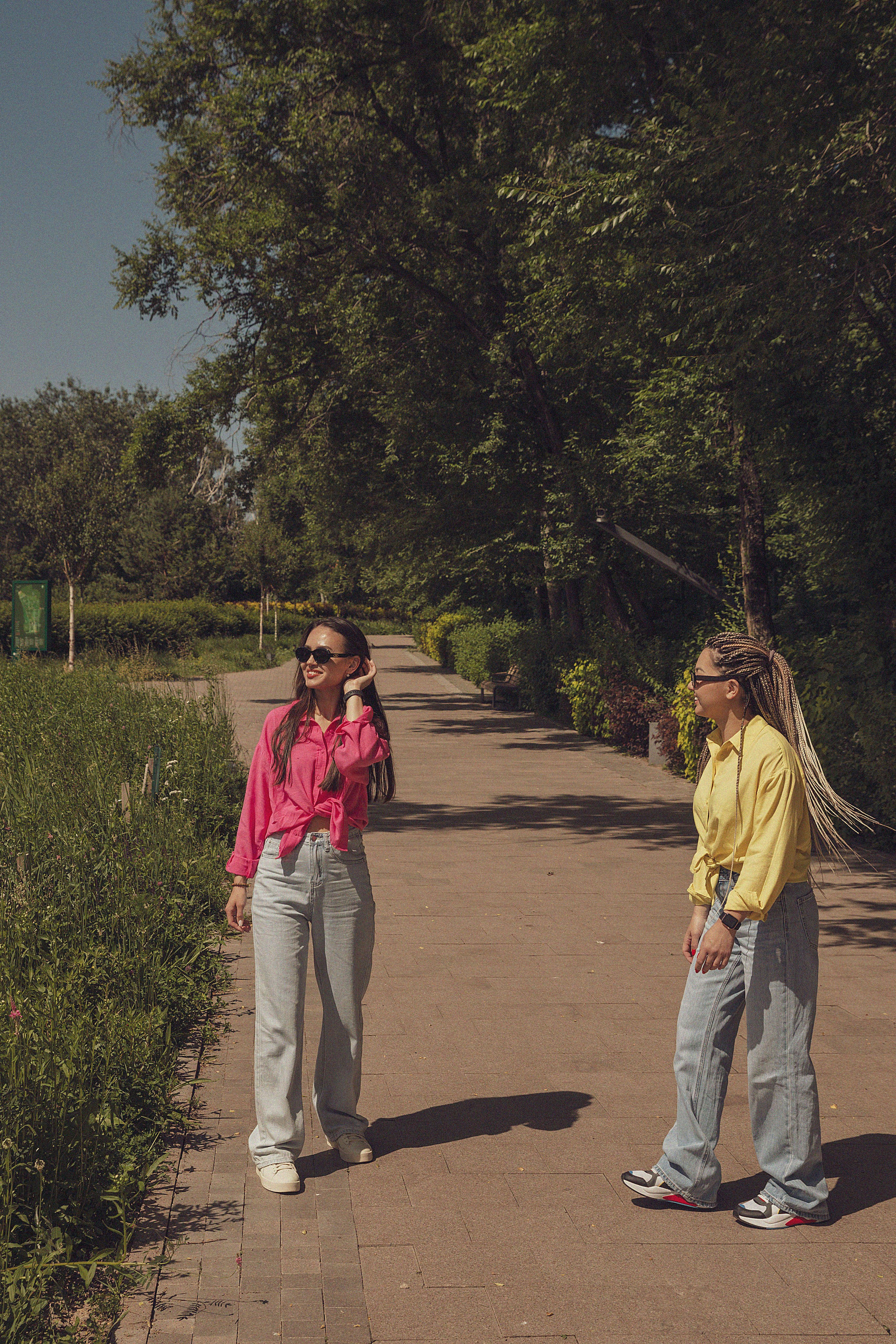 Фотосессия Акботы и Асель в Ботаническом саду. Свадебный, семейный и портретный фотограф в Алматы, Костанай