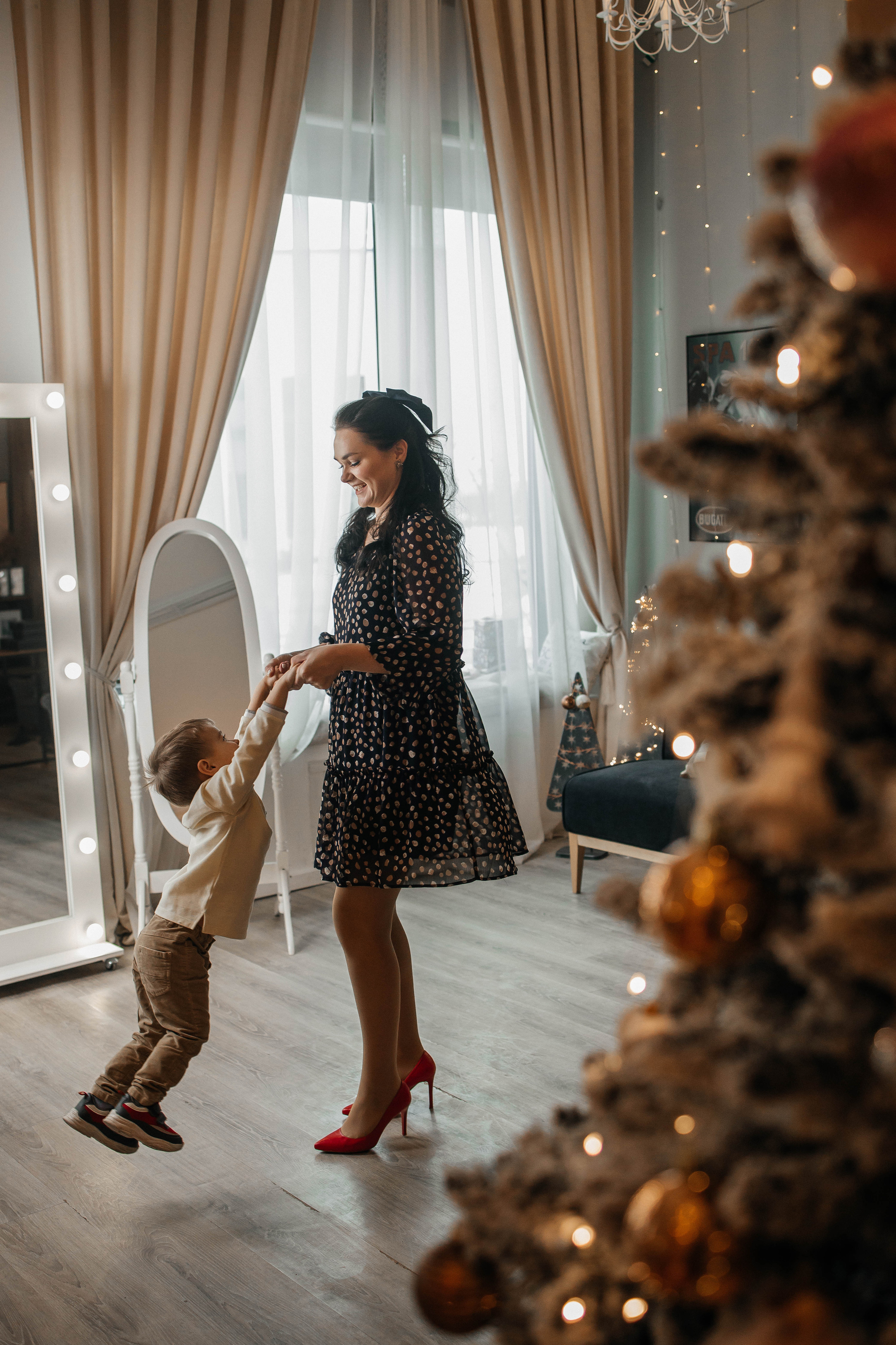 Валерия с сыном Пашей. Студия Kotophot. Фотограф в Красногорске Инна Романова, индивидуальные съемки, лавстори