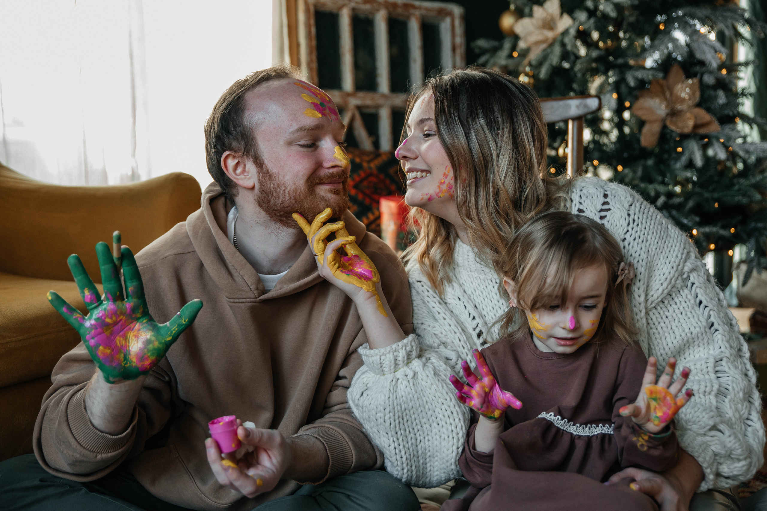 Мария с семьей. Фотодом BlackHouse. Фотограф в Красногорске Инна Романова, индивидуальные съемки, лавстори