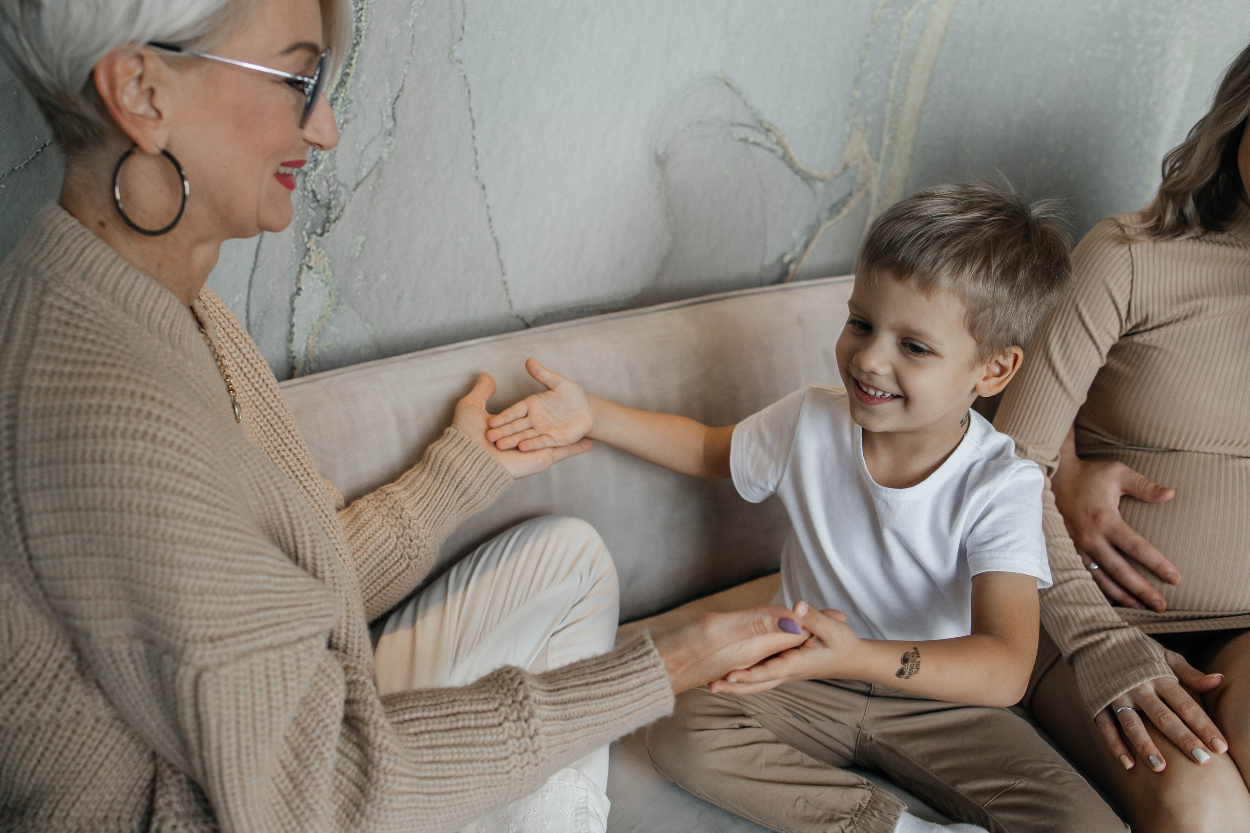 Анастасия с семьей. Фотостудия Cross-photo. Фотограф в Красногорске Инна Романова, индивидуальные съемки, лавстори