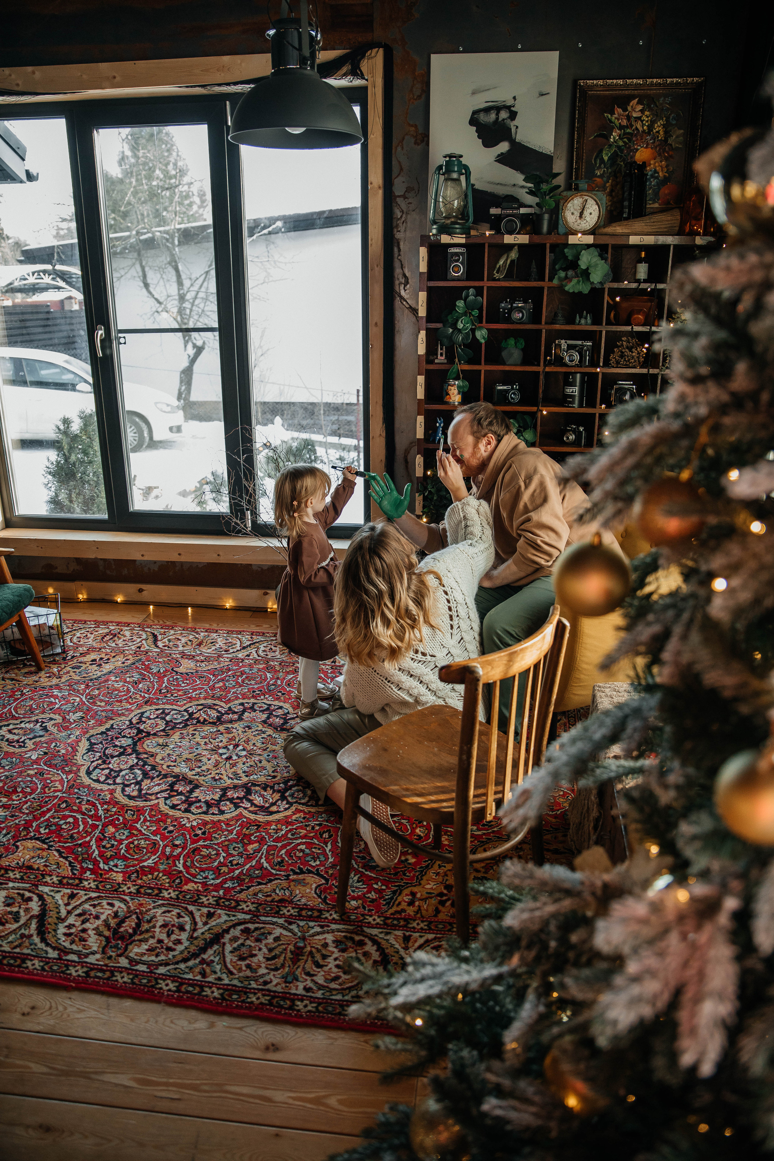 Мария с семьей. Фотодом BlackHouse. Фотограф в Красногорске Инна Романова, индивидуальные съемки, лавстори