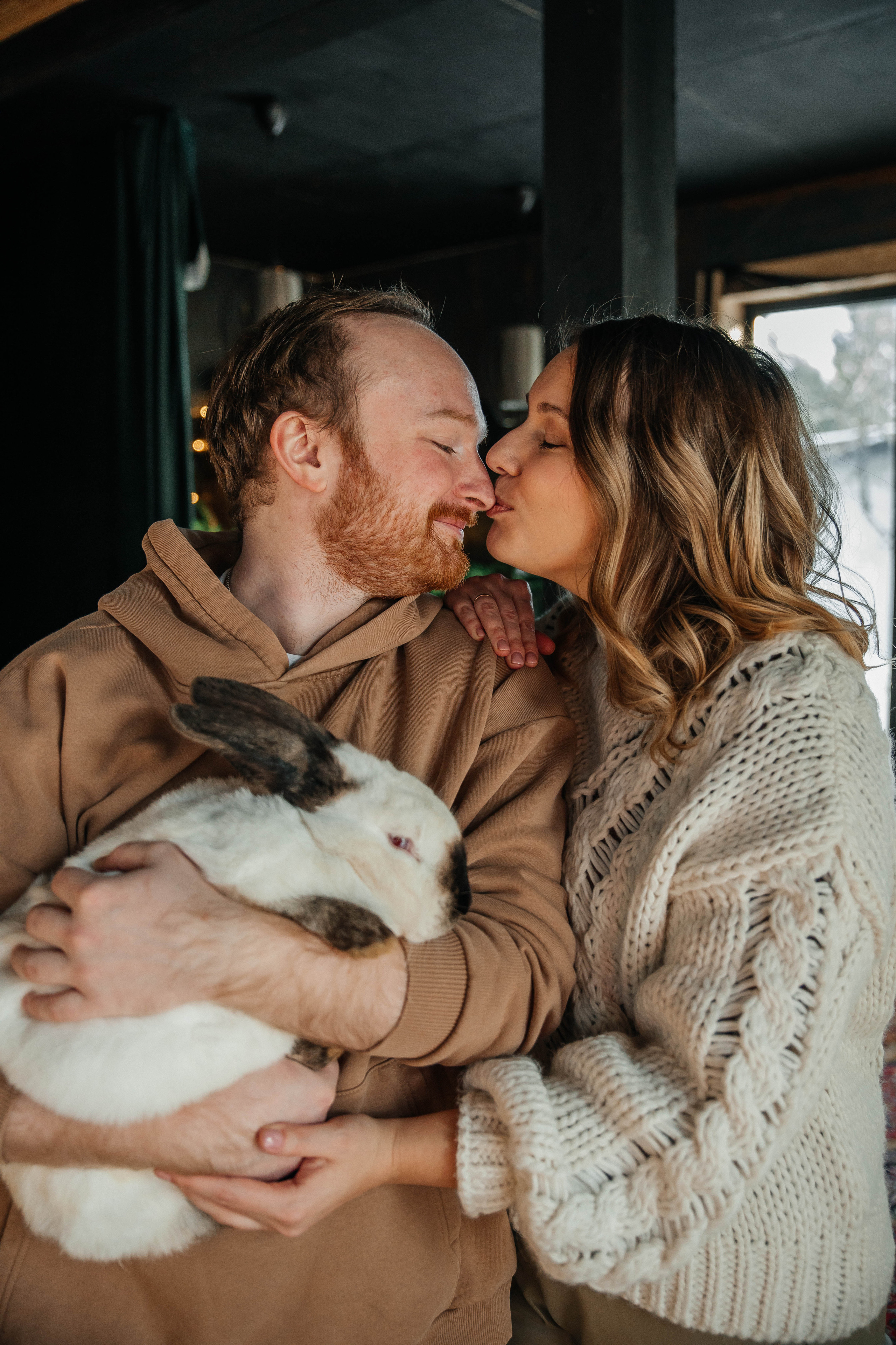 Мария с семьей. Фотодом BlackHouse. Фотограф в Красногорске Инна Романова, индивидуальные съемки, лавстори