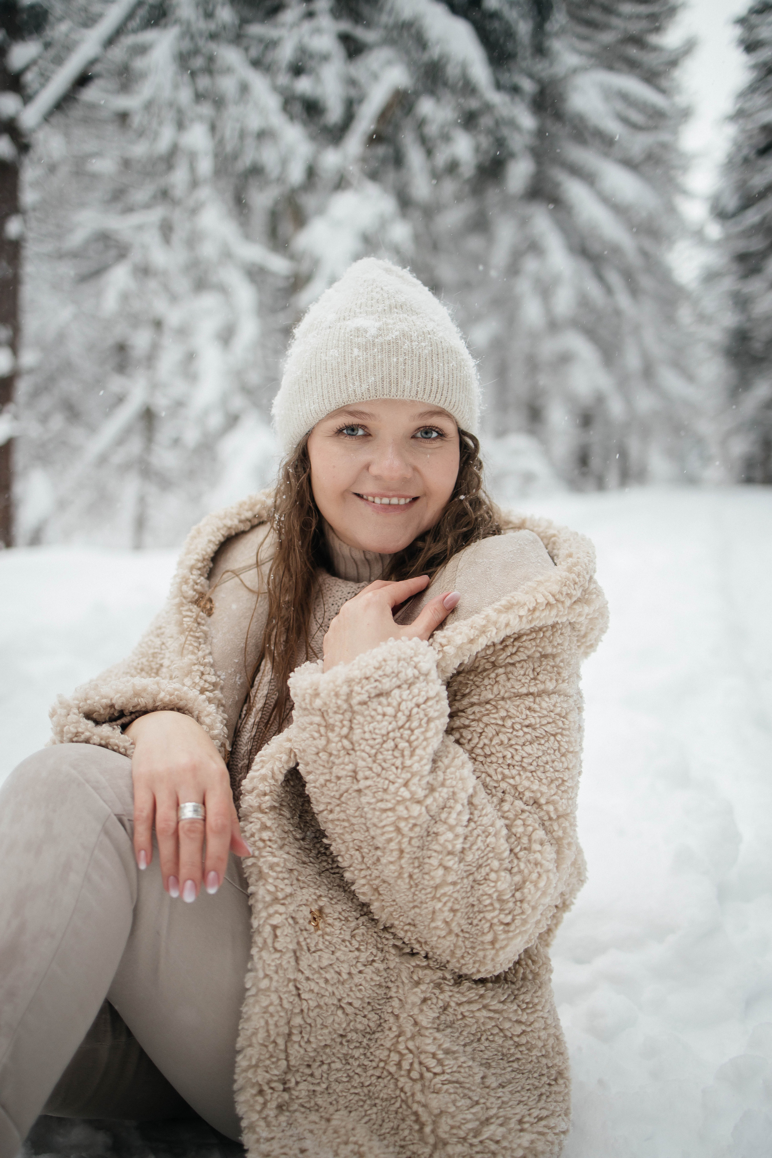 Мария, лесная фотопрогулка. Фотограф в Красногорске Инна Романова, индивидуальные съемки, лавстори