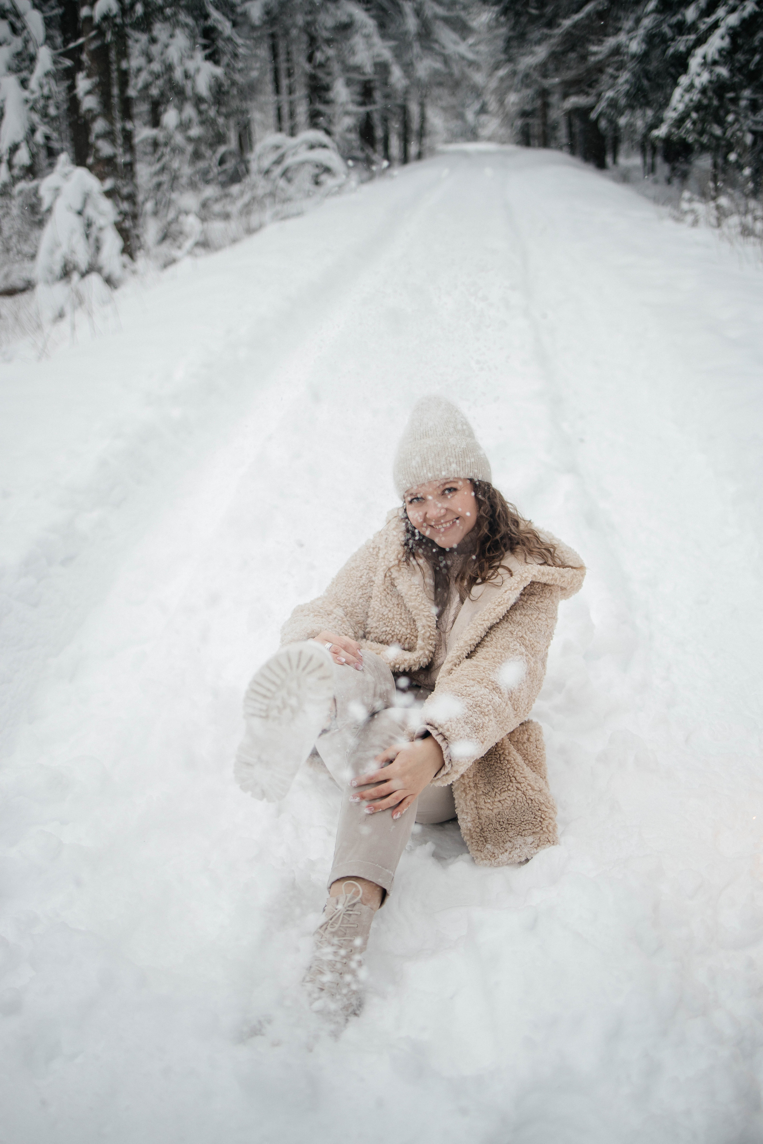 Мария, лесная фотопрогулка. Фотограф в Красногорске Инна Романова, индивидуальные съемки, лавстори