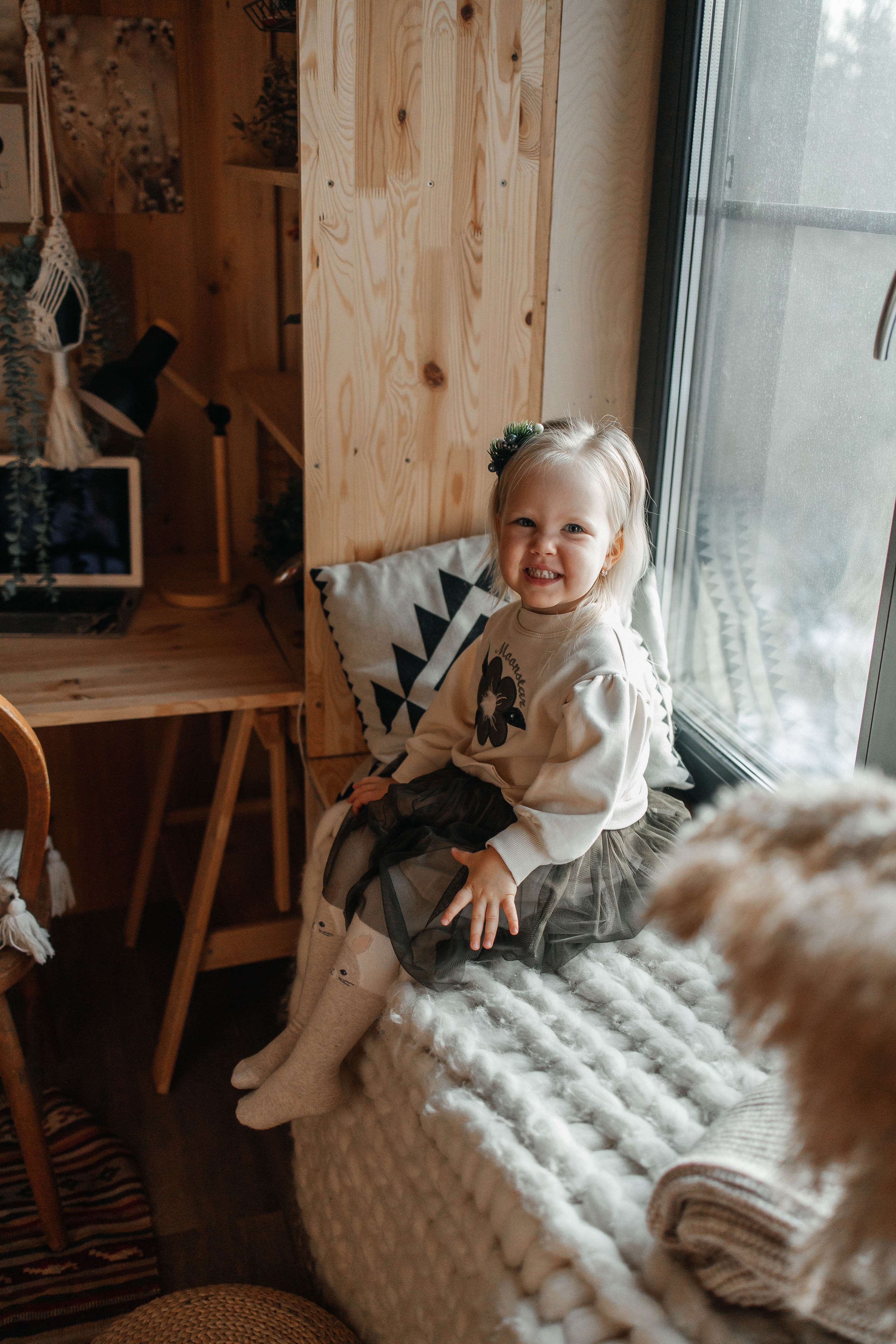 Ирина с семьей. Фотодом BlackHouse. Фотограф в Красногорске Инна Романова, индивидуальные съемки, лавстори