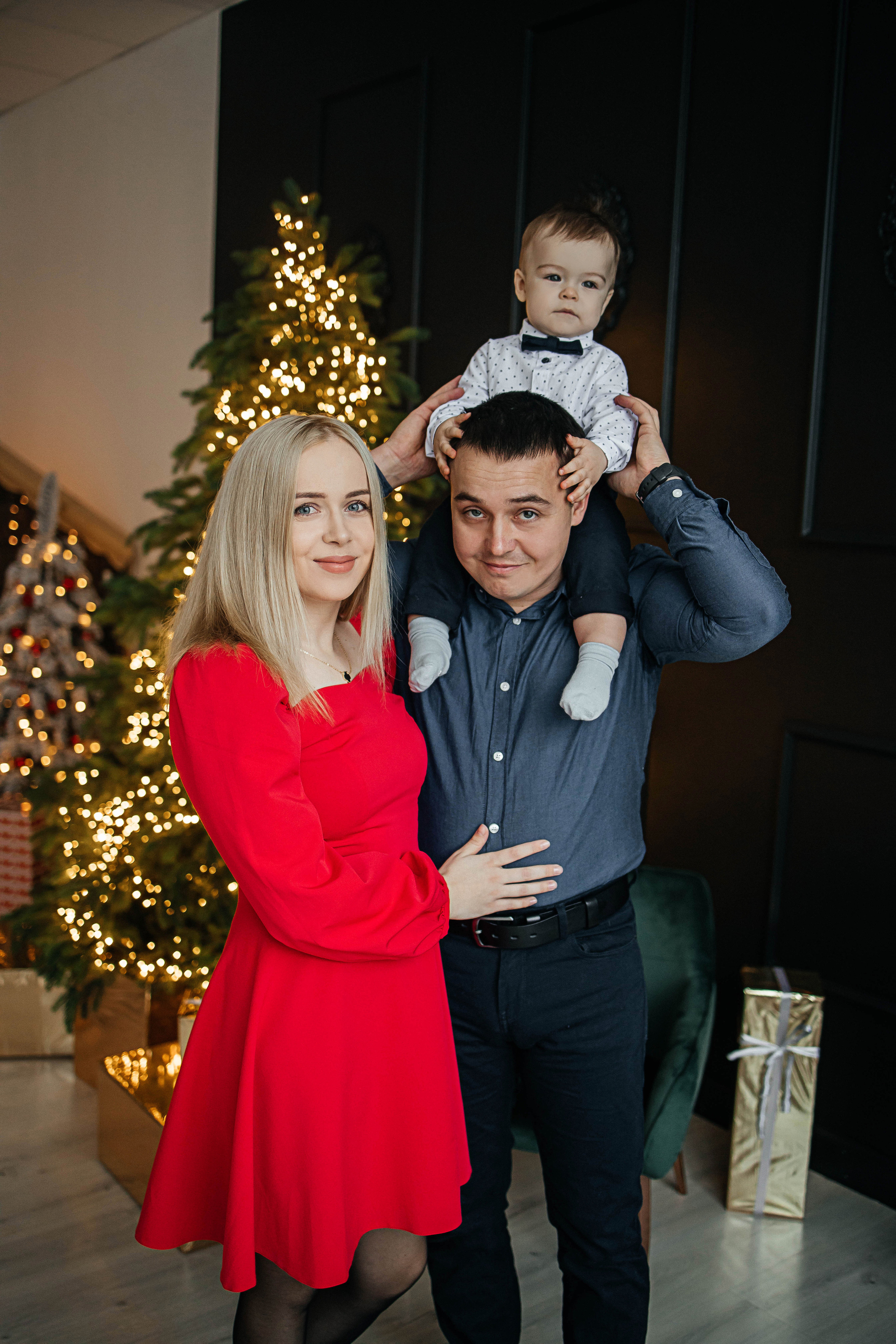 Светлана с семьей. Студия Smuzi. Фотограф в Красногорске Инна Романова, индивидуальные съемки, лавстори