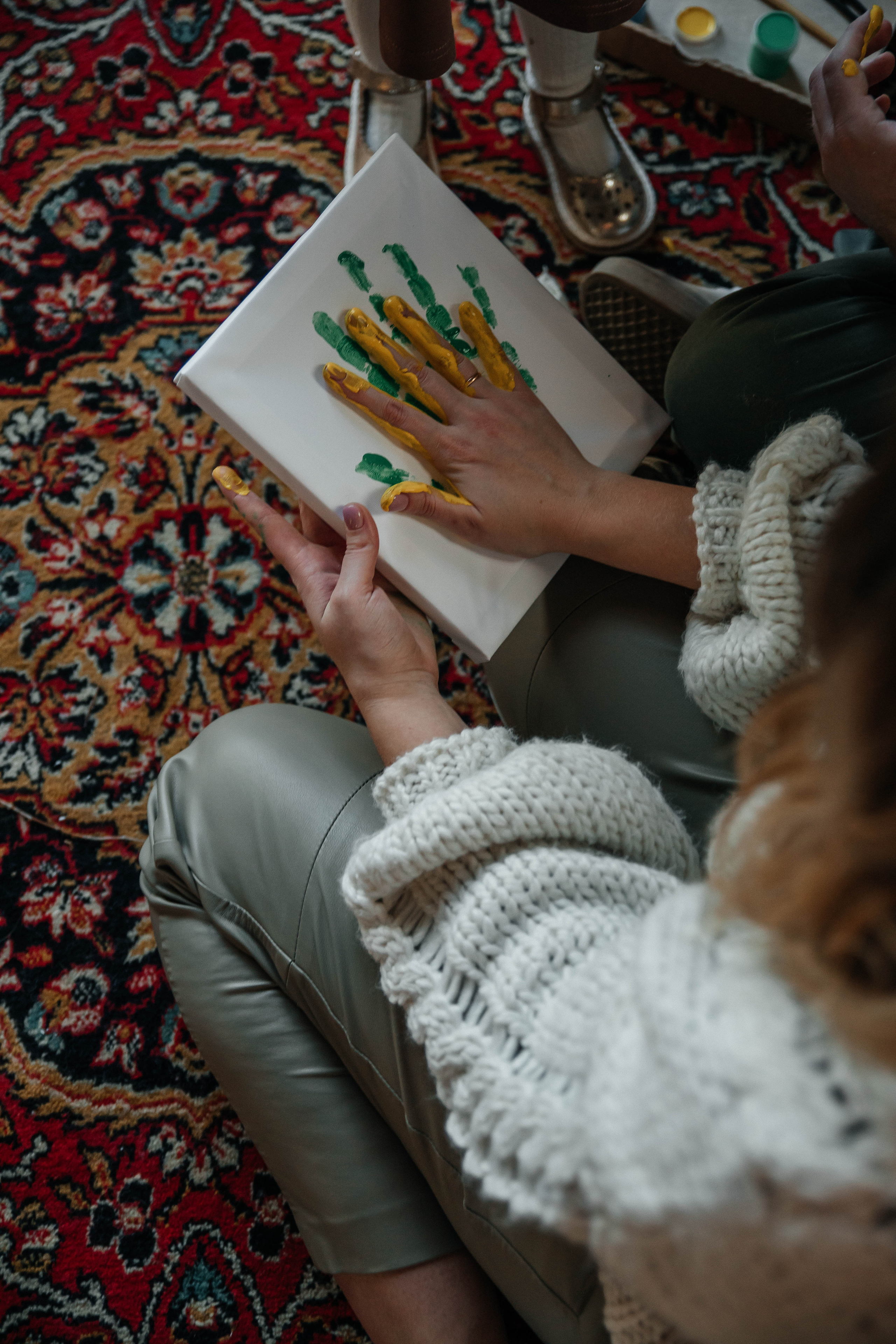 Мария с семьей. Фотодом BlackHouse. Фотограф в Красногорске Инна Романова, индивидуальные съемки, лавстори