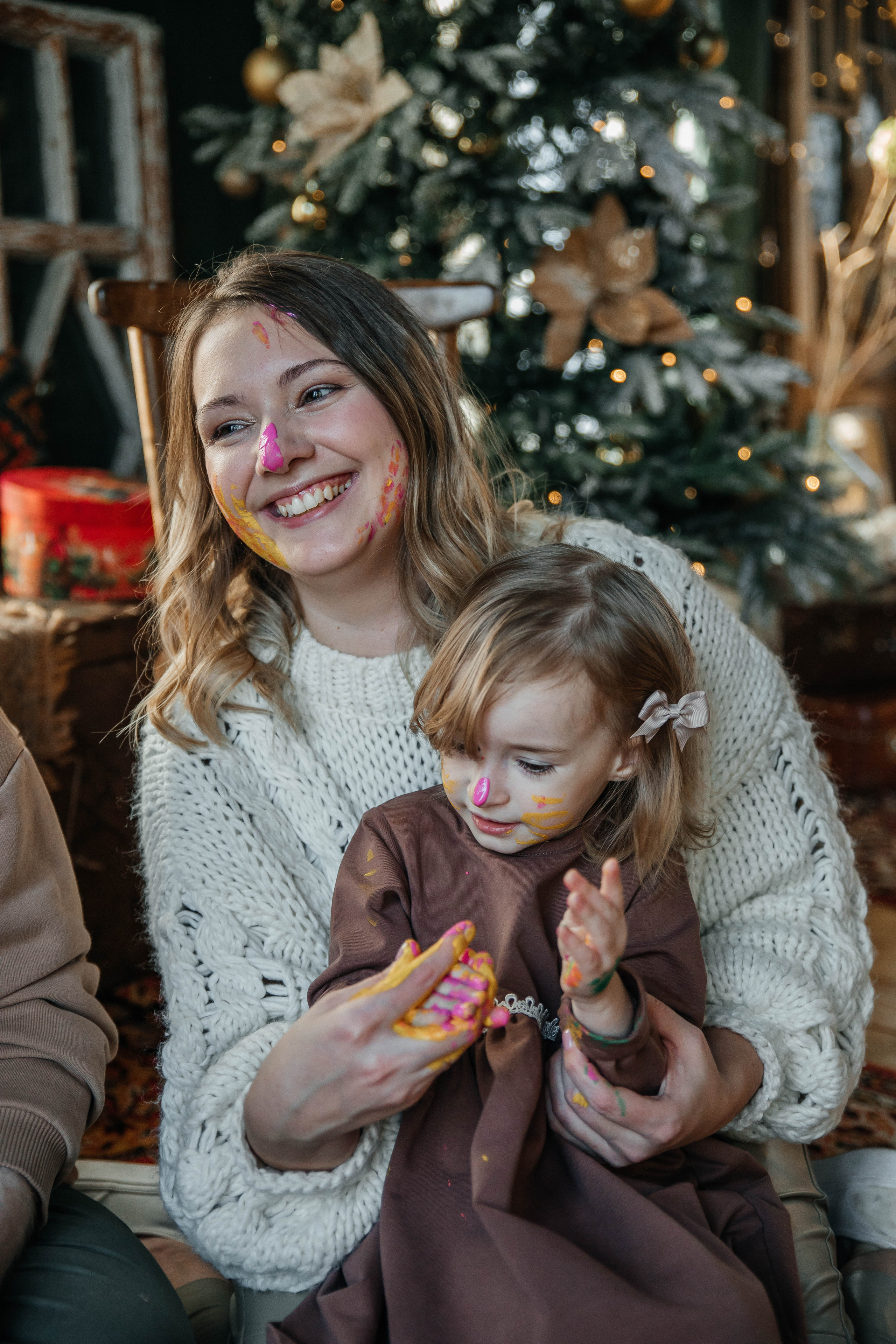 Мария с семьей. Фотодом BlackHouse. Фотограф в Красногорске Инна Романова, индивидуальные съемки, лавстори
