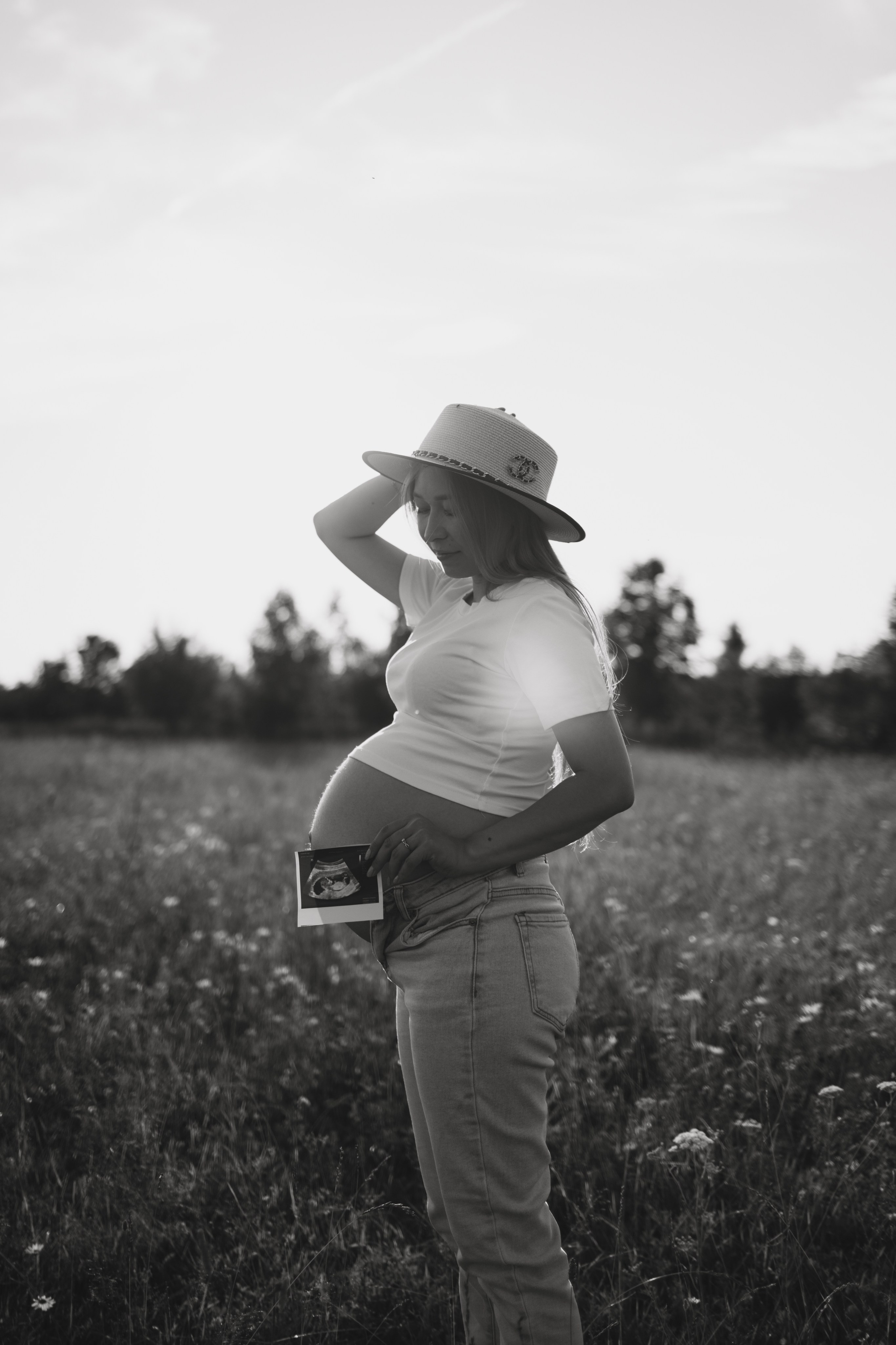 Виктория и Айдар. В ожидании. Фотограф Айгуль Габсаматова Октябрьский